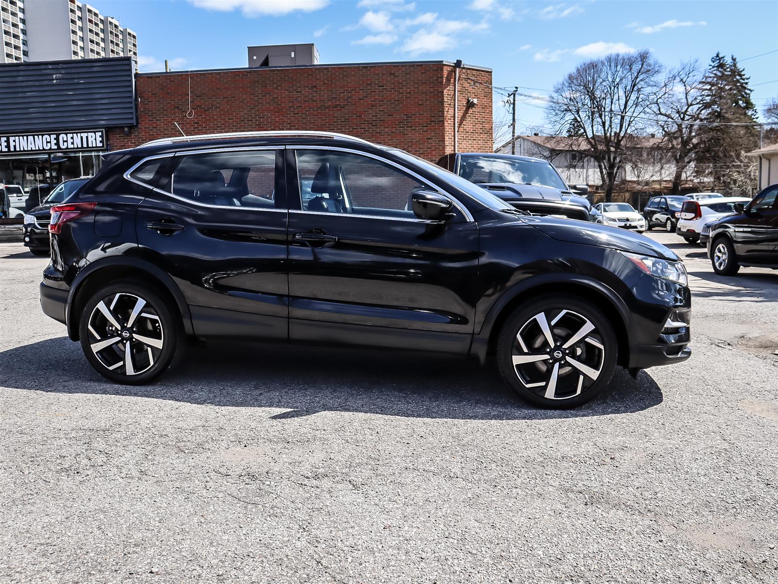 used 2023 Nissan Qashqai car