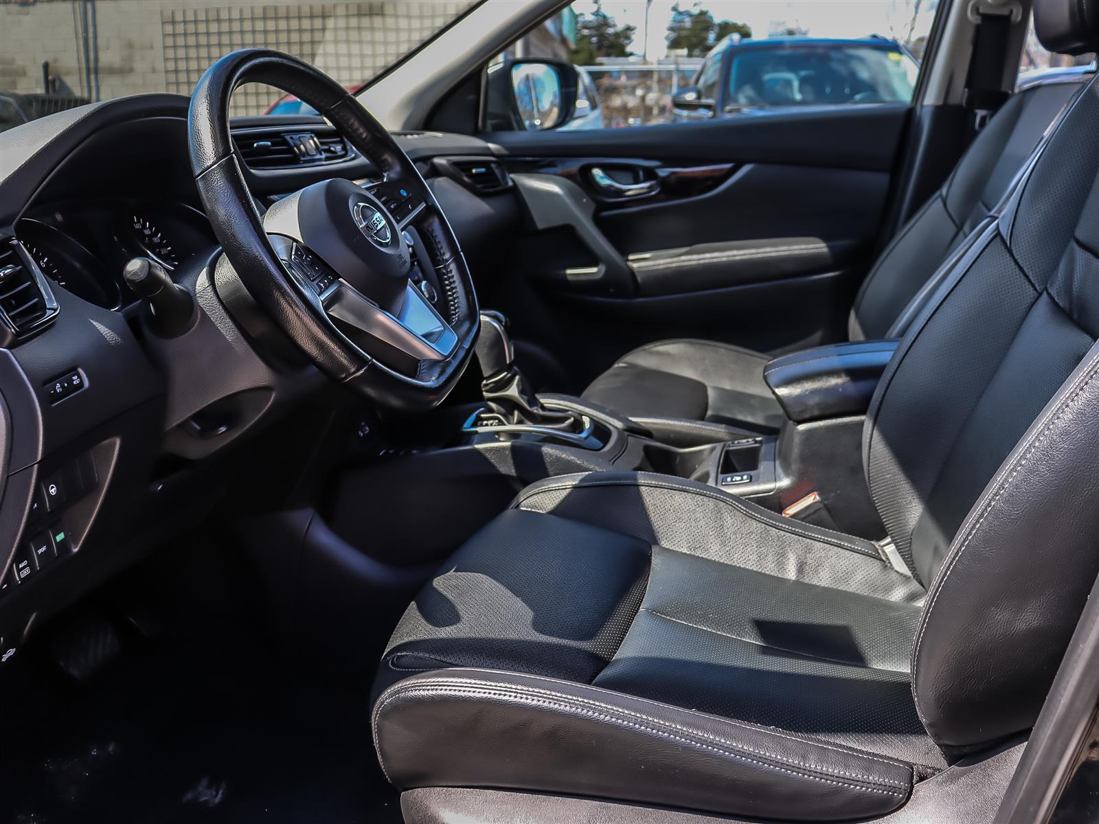 used 2023 Nissan Qashqai car