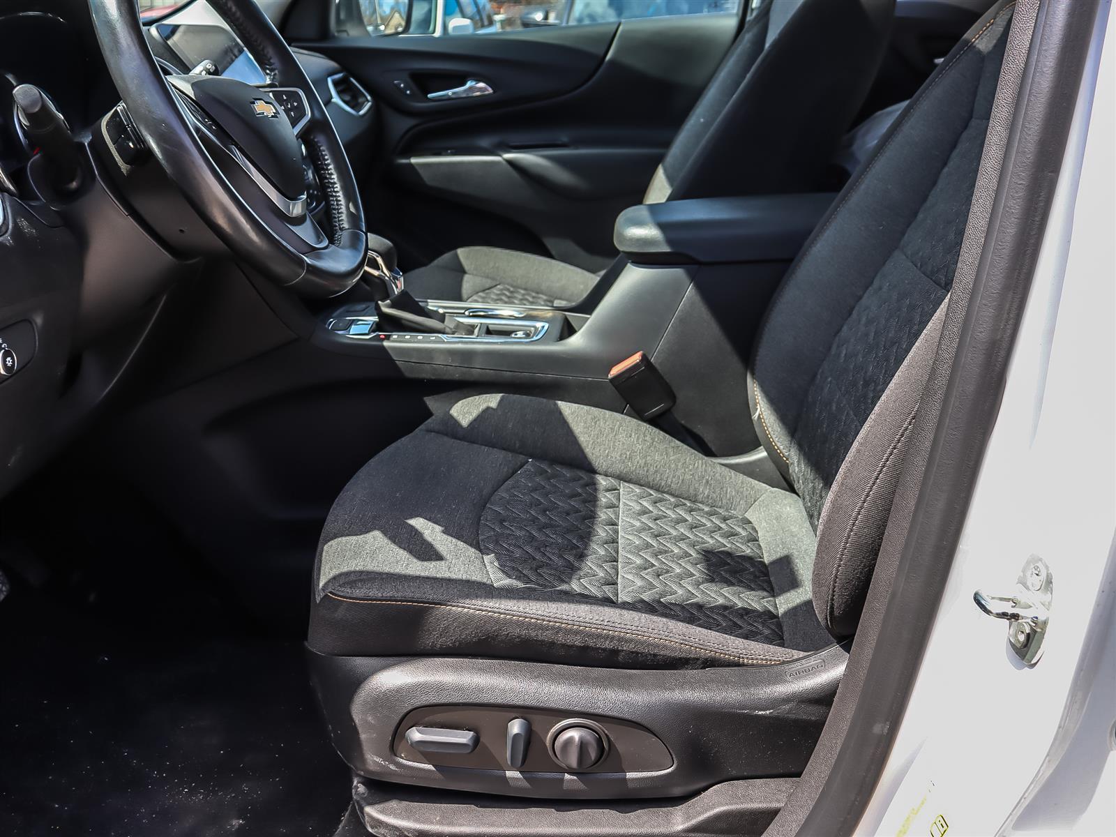 used 2022 Chevrolet Equinox car