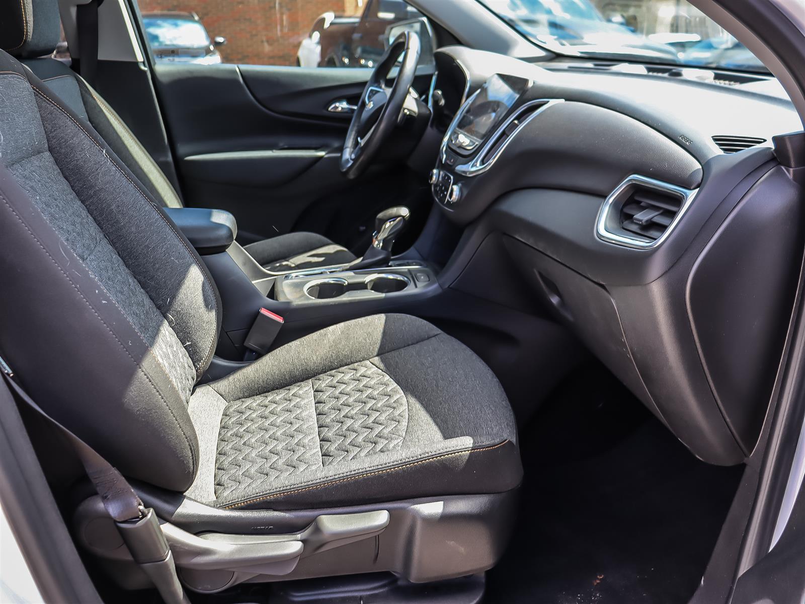 used 2022 Chevrolet Equinox car