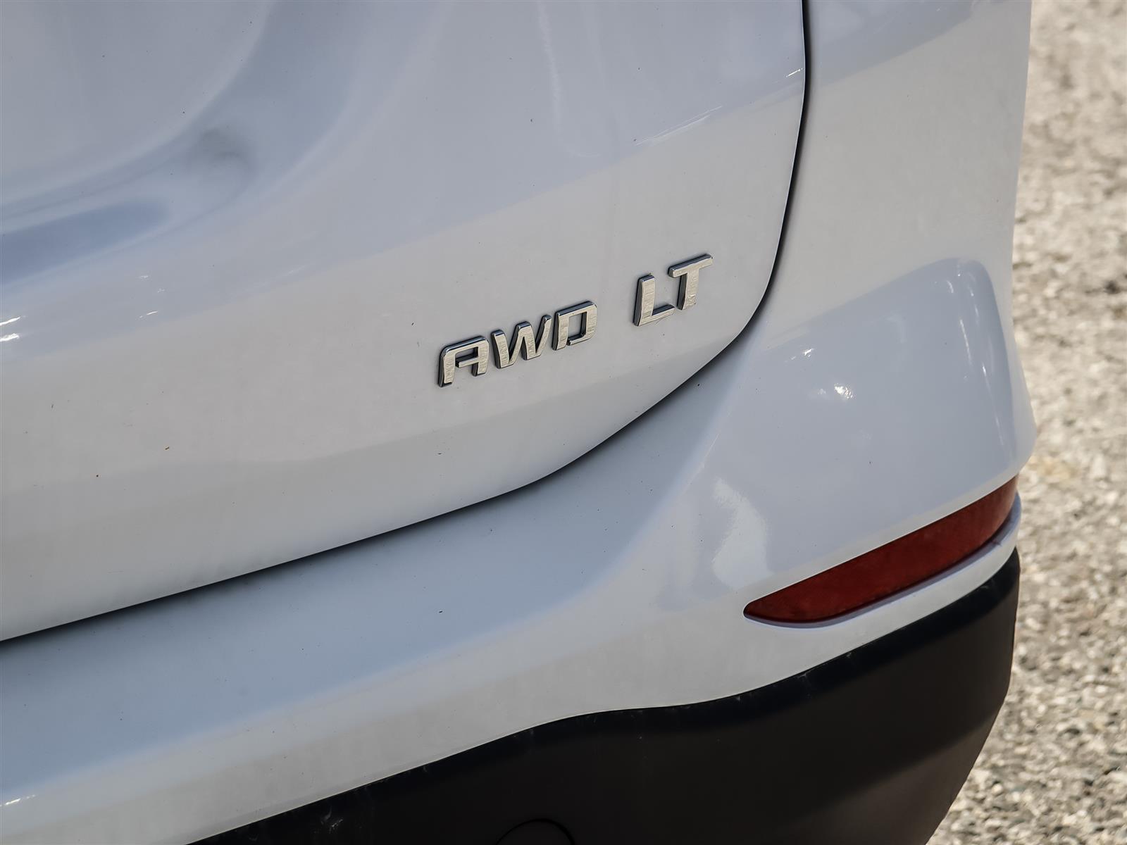 used 2022 Chevrolet Equinox car