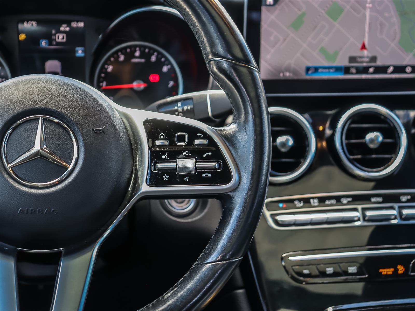 used 2022 Mercedes-Benz GLC 300 car