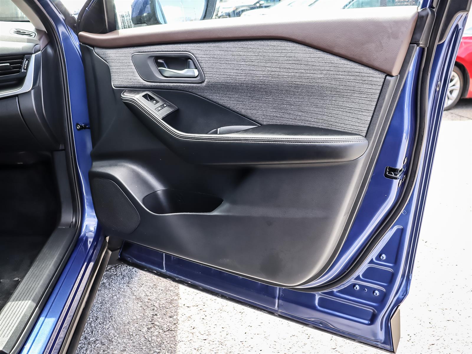 used 2023 Nissan Rogue car