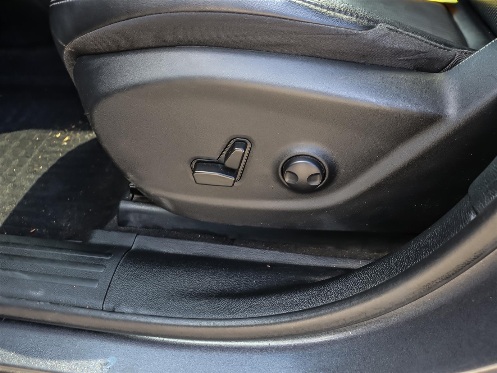 used 2022 Jeep Cherokee car