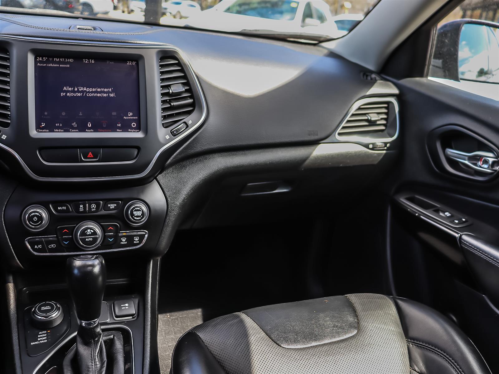 used 2022 Jeep Cherokee car