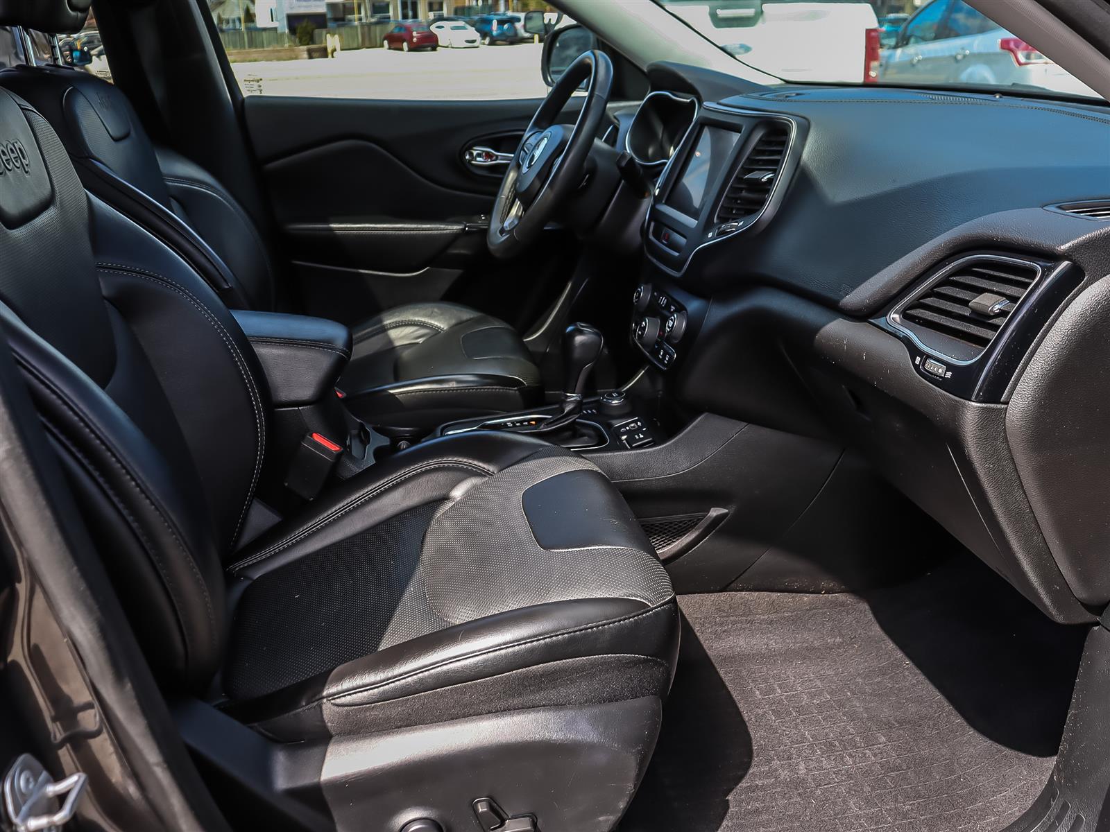 used 2022 Jeep Cherokee car