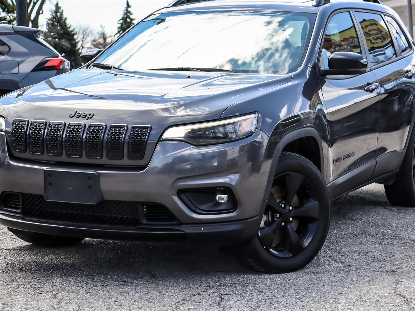 used 2022 Jeep Cherokee car
