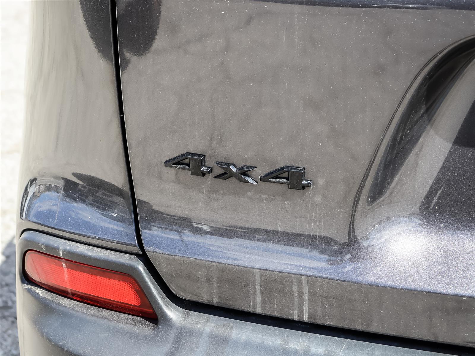 used 2022 Jeep Cherokee car