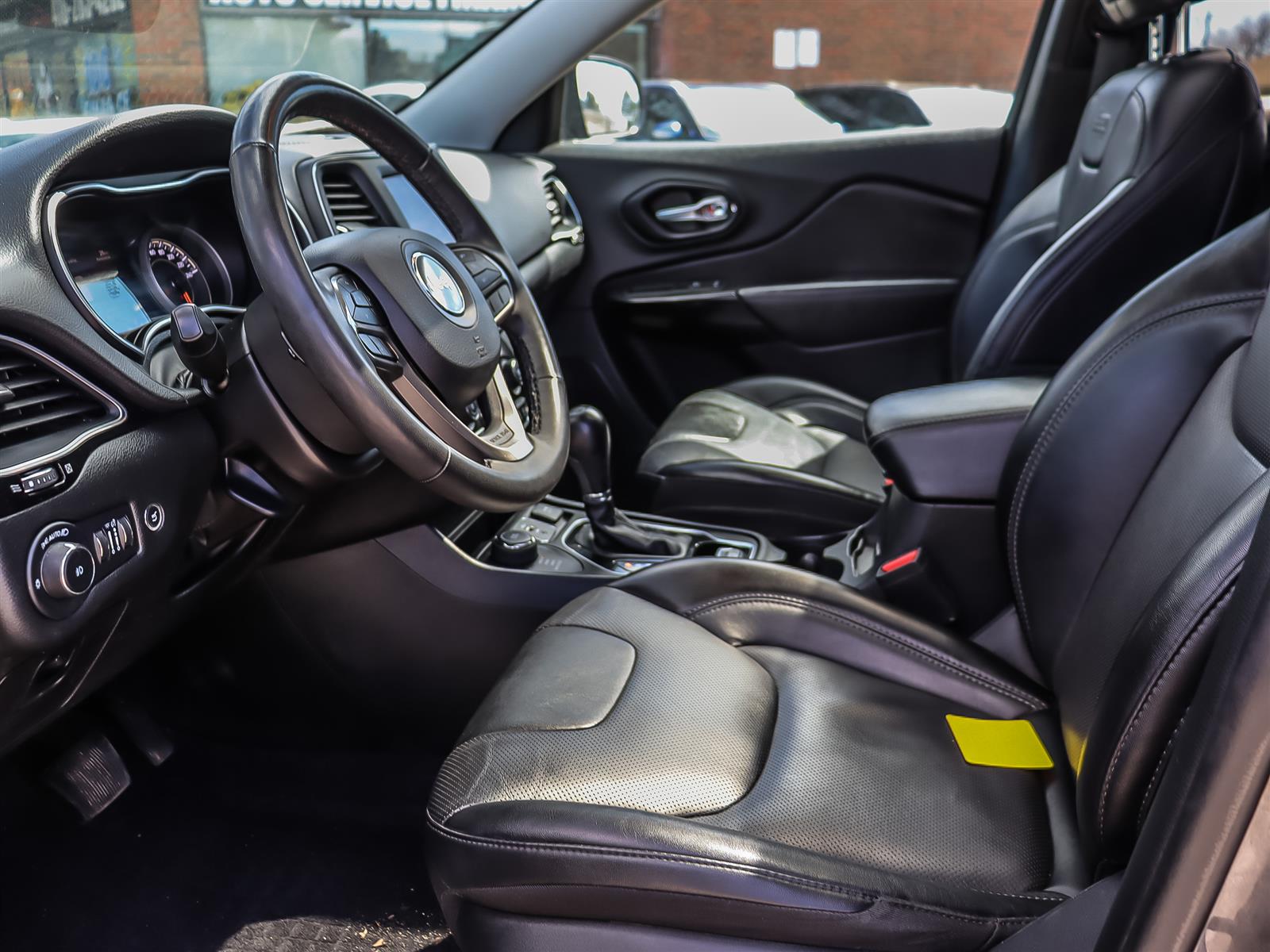 used 2022 Jeep Cherokee car