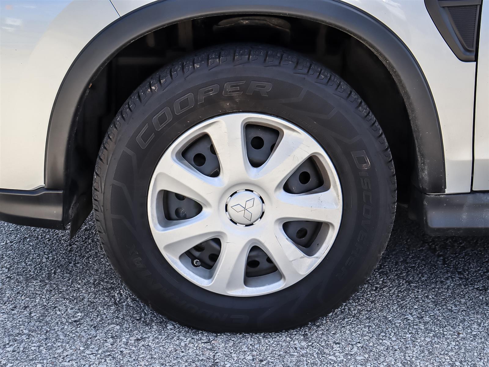 used 2023 Mitsubishi RVR car