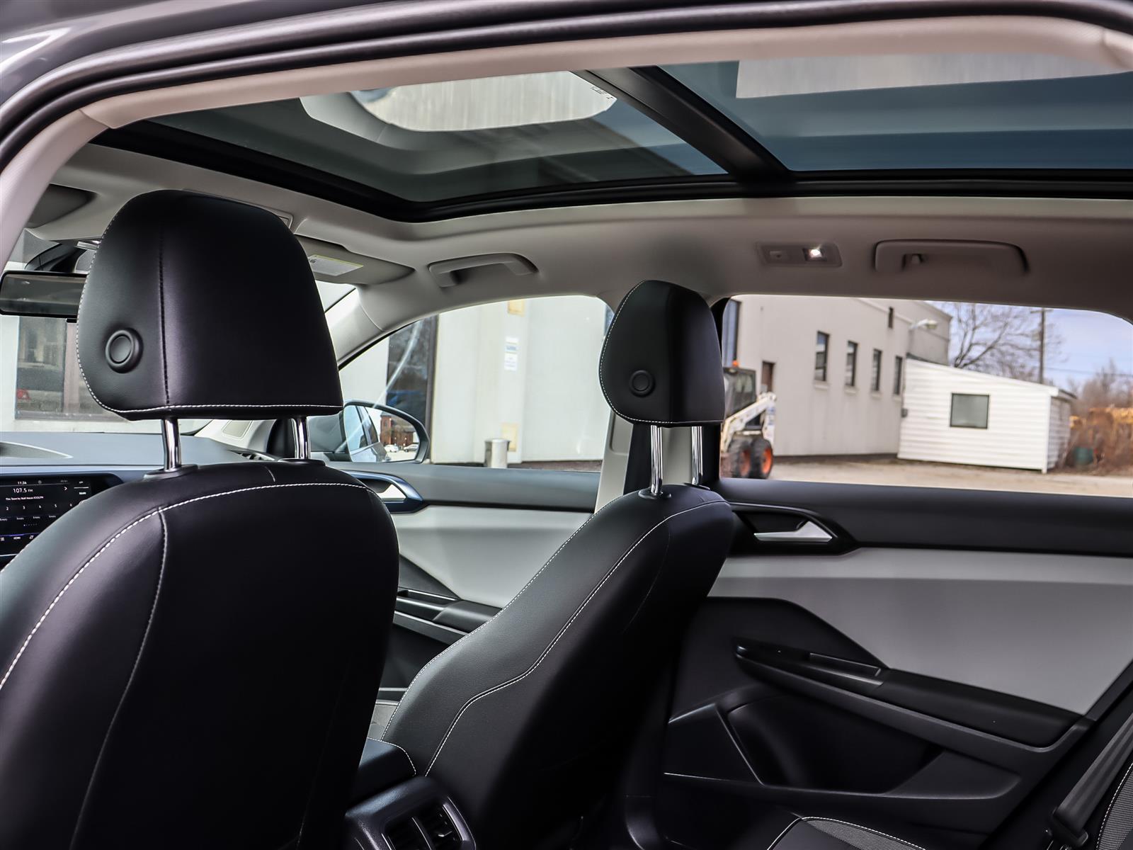 used 2022 Volkswagen Taos car