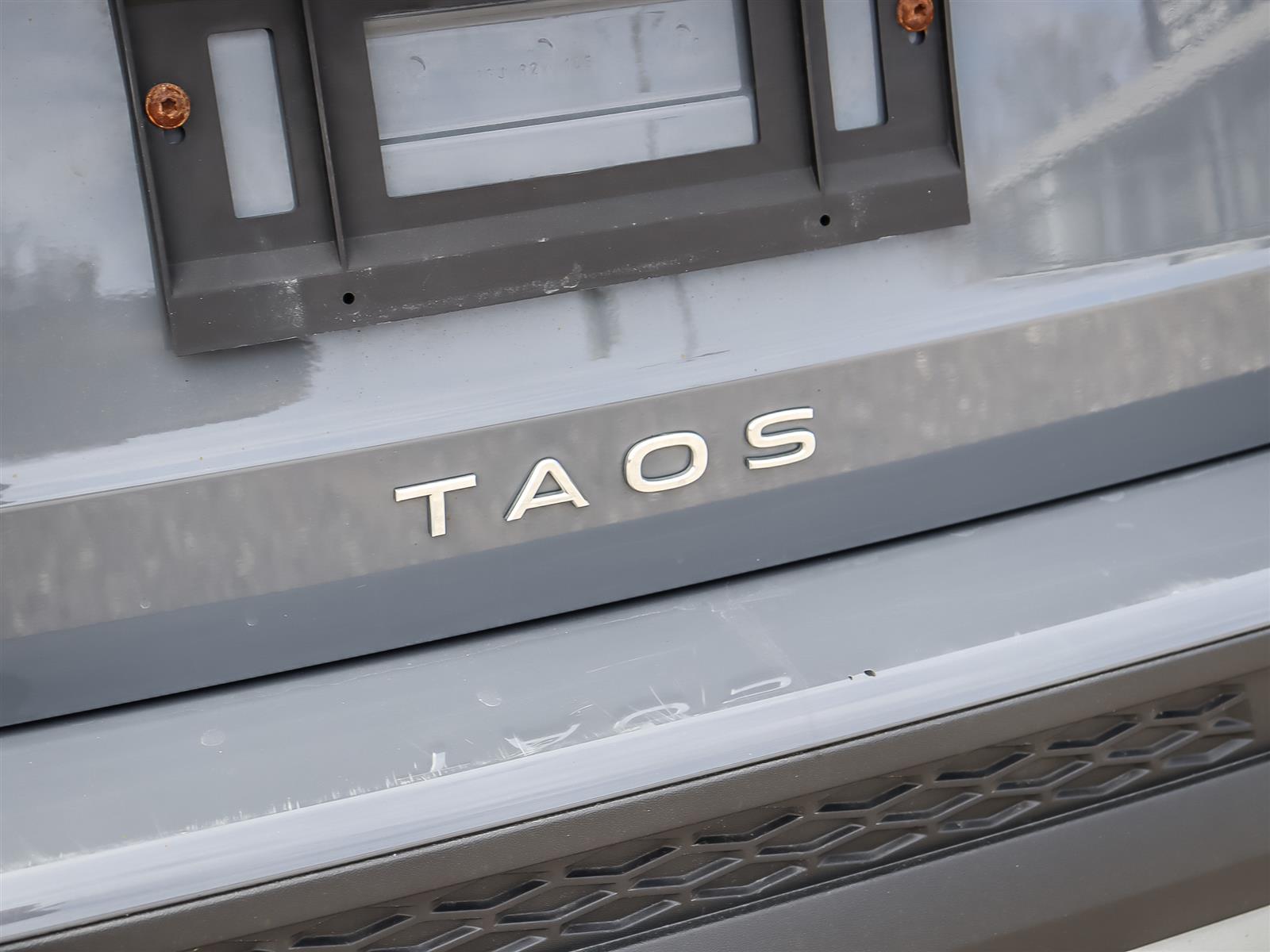 used 2022 Volkswagen Taos car