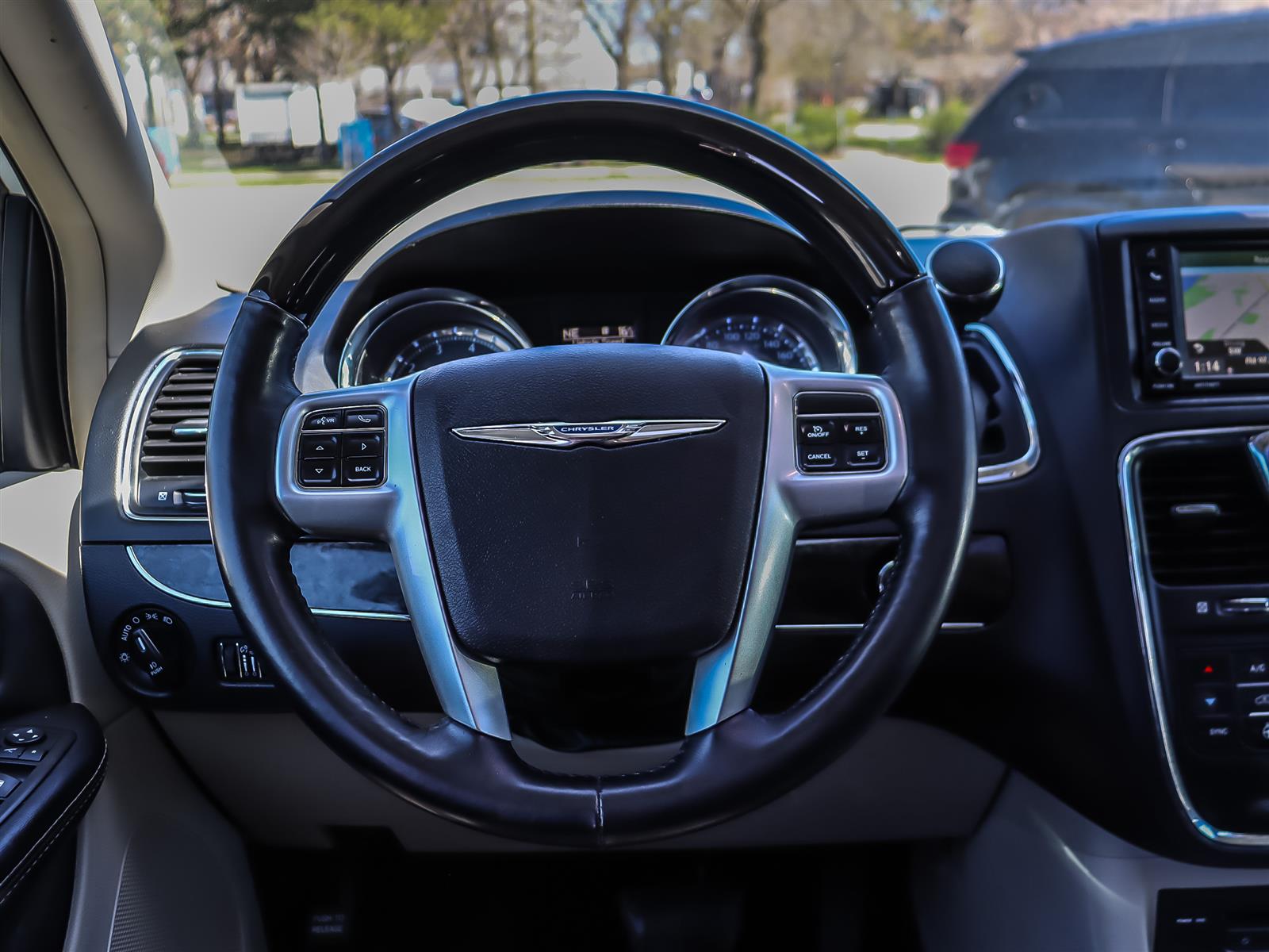 used 2015 Chrysler Town and Country car