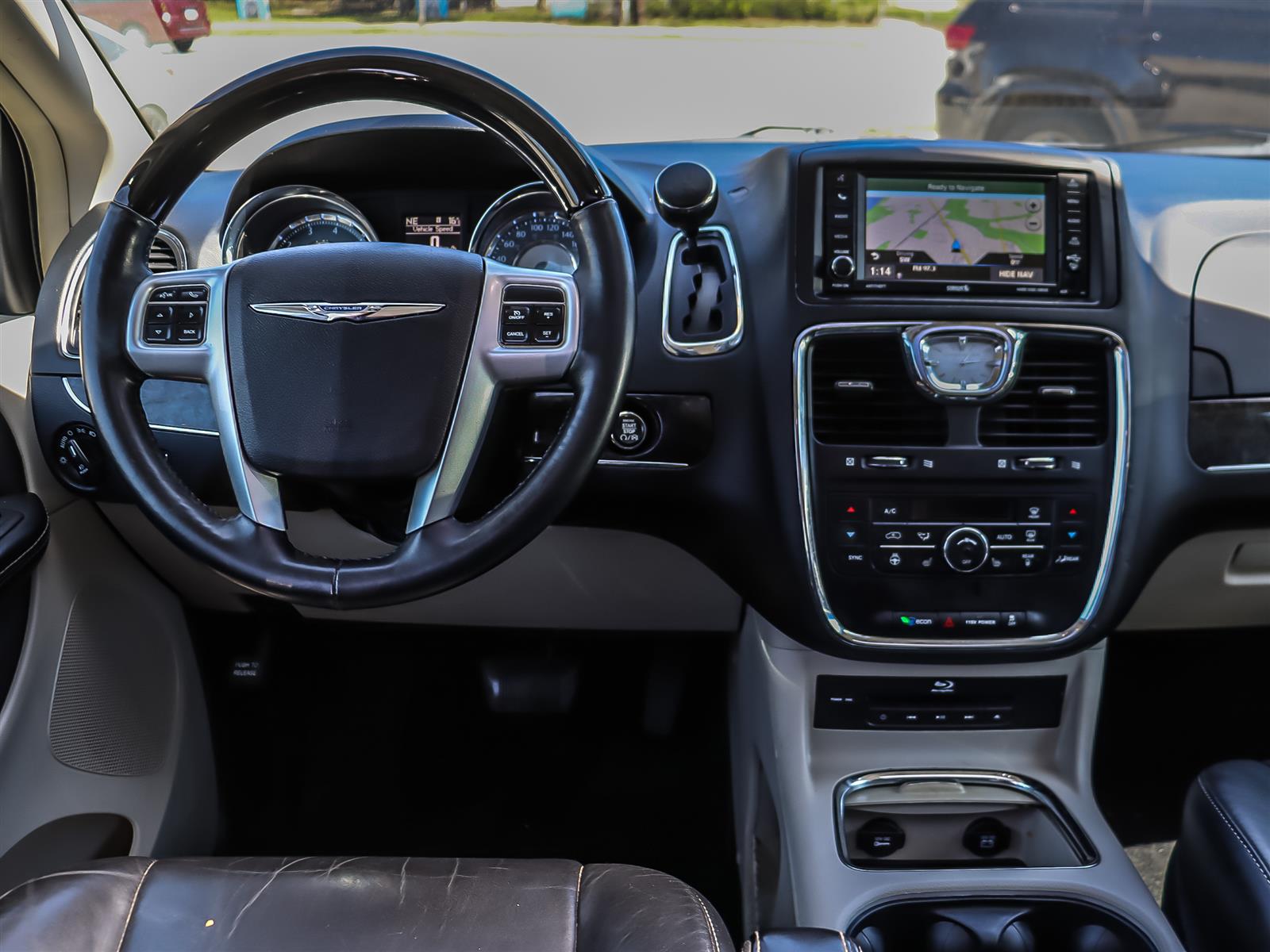 used 2015 Chrysler Town and Country car