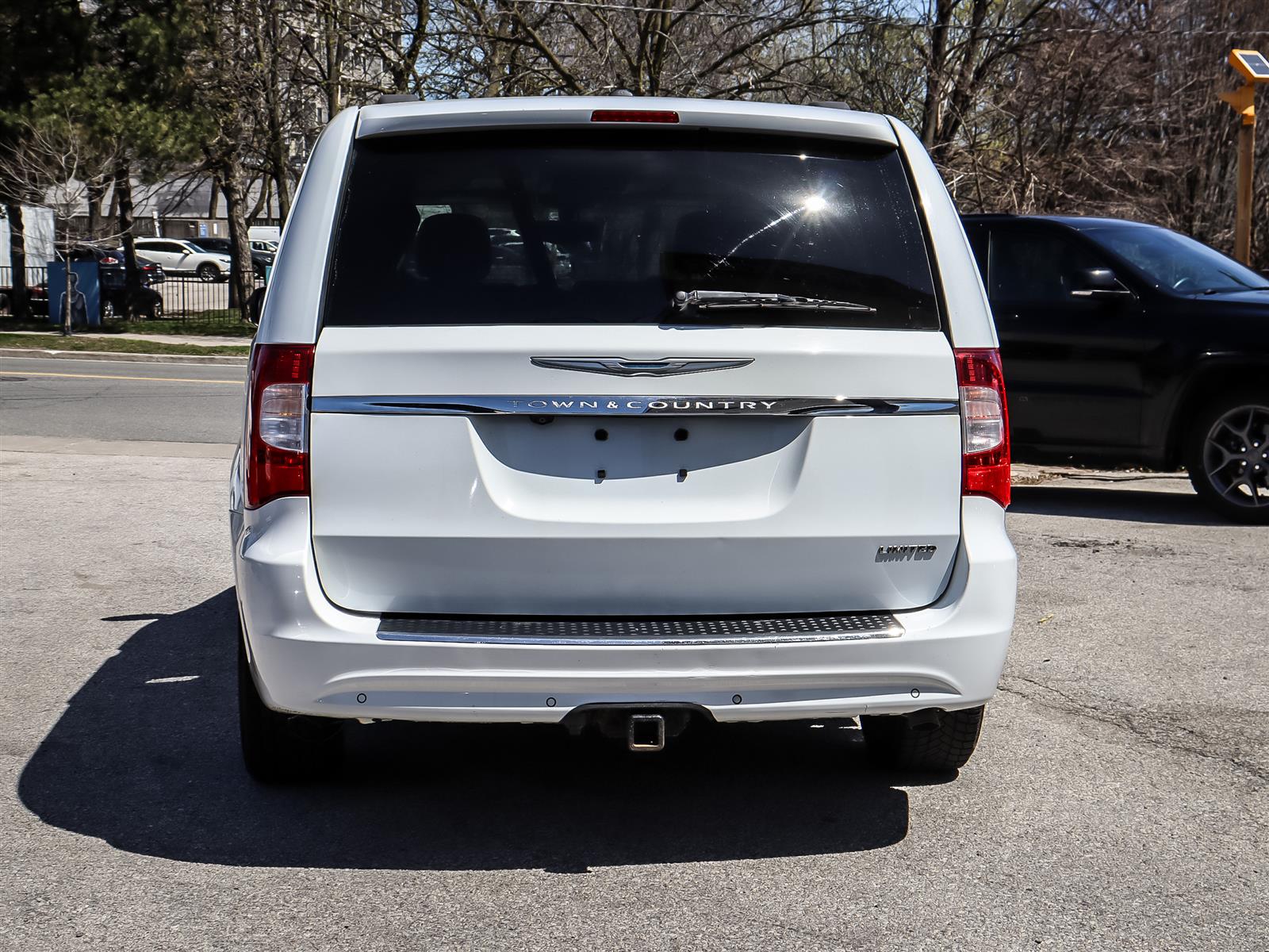 used 2015 Chrysler Town and Country car