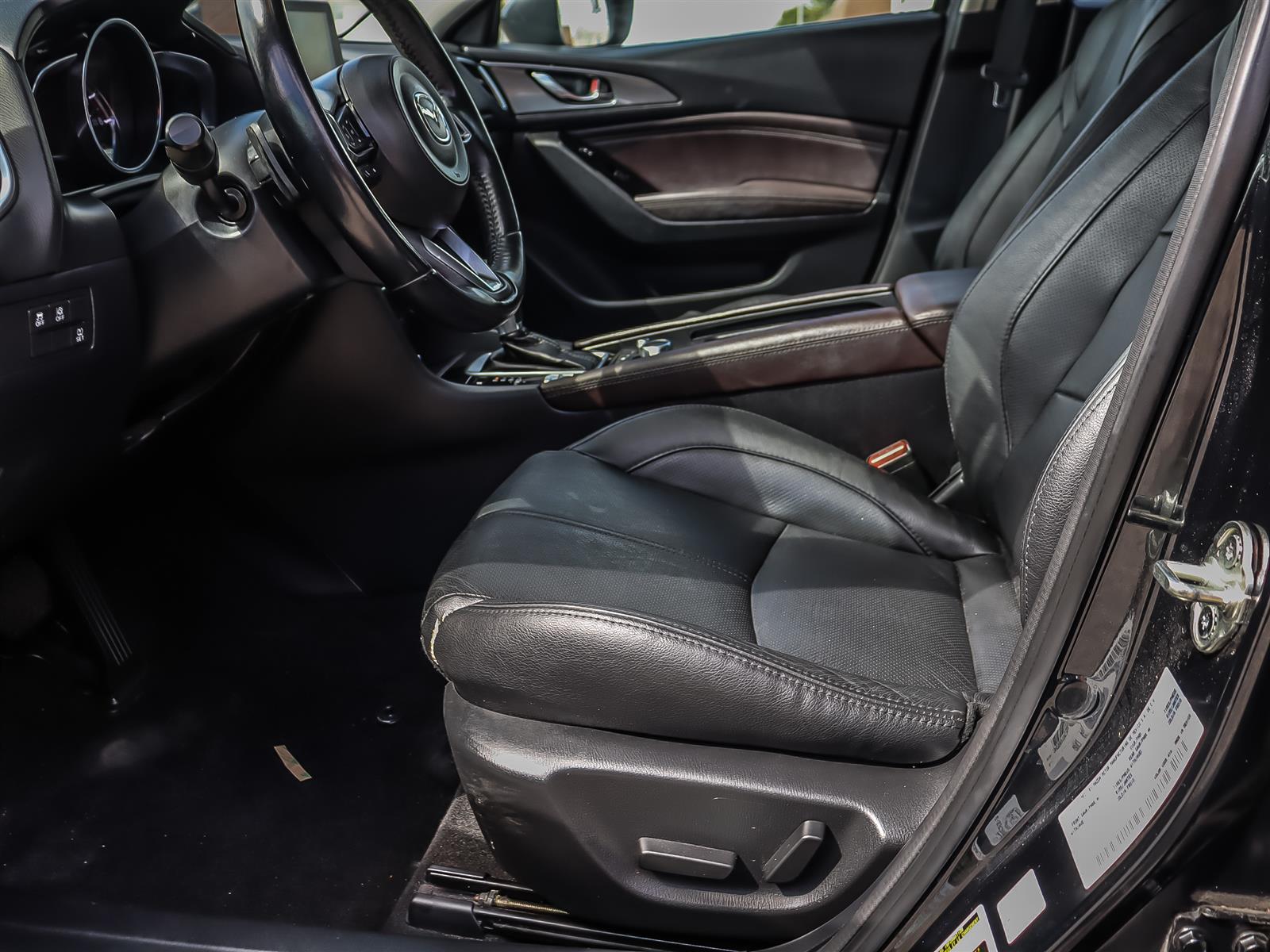 used 2018 Mazda Mazda3 car