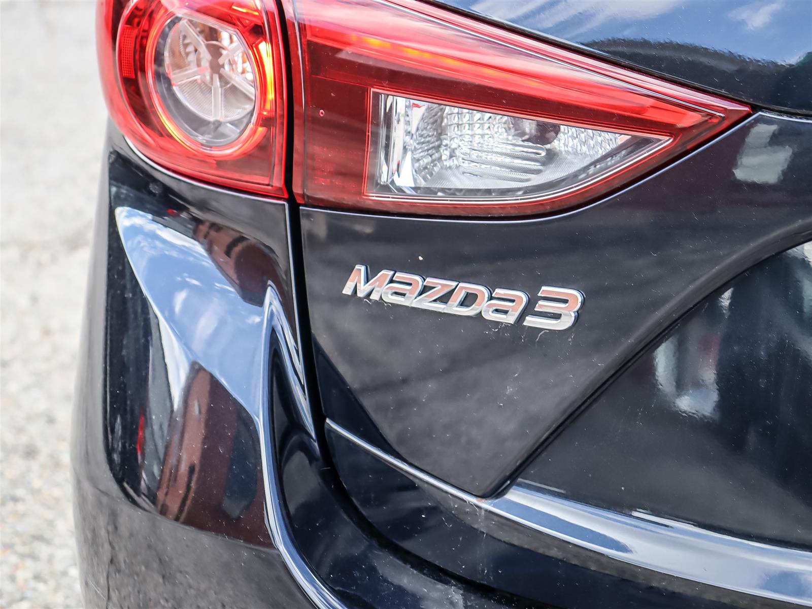 used 2018 Mazda Mazda3 car