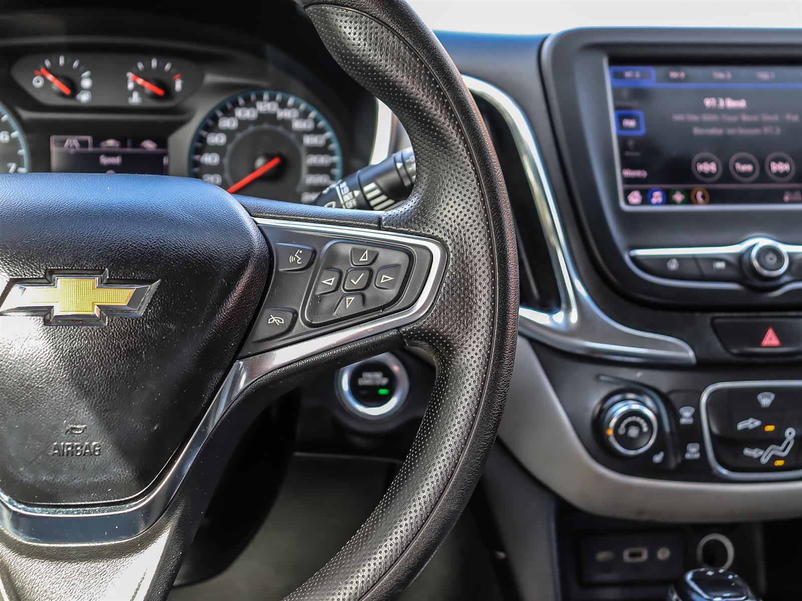 used 2021 Chevrolet Equinox car