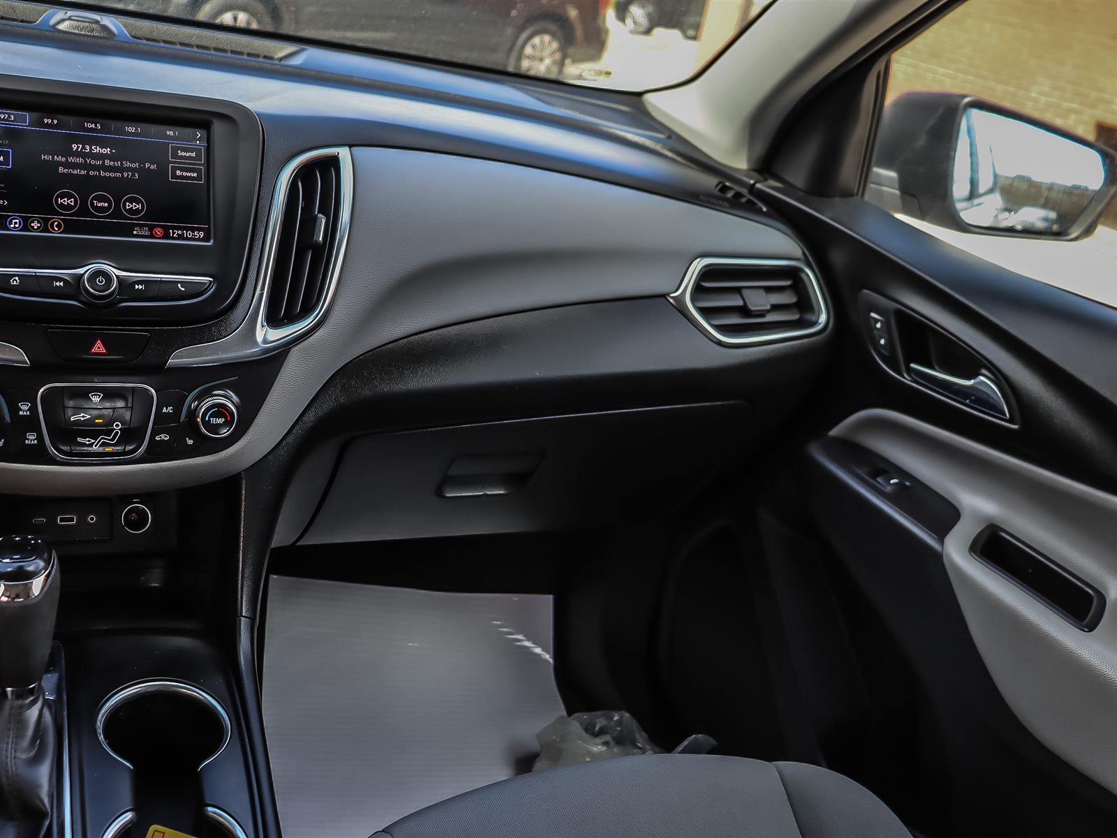 used 2021 Chevrolet Equinox car