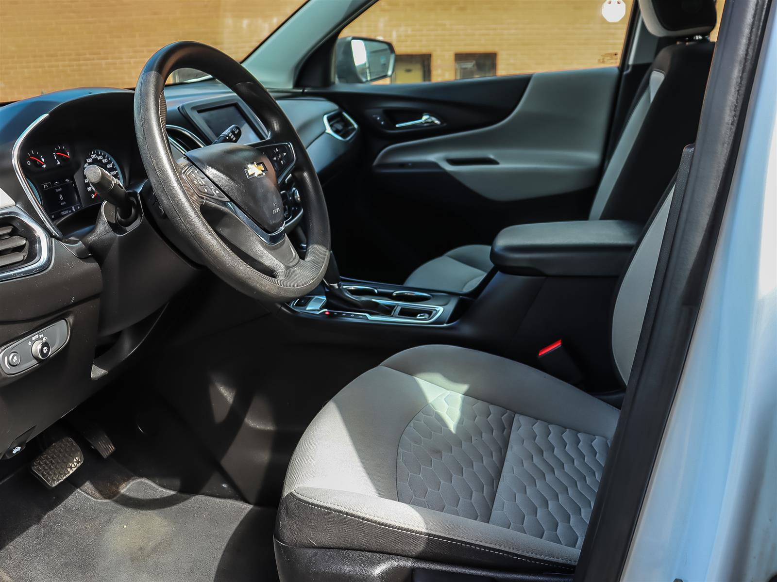 used 2021 Chevrolet Equinox car