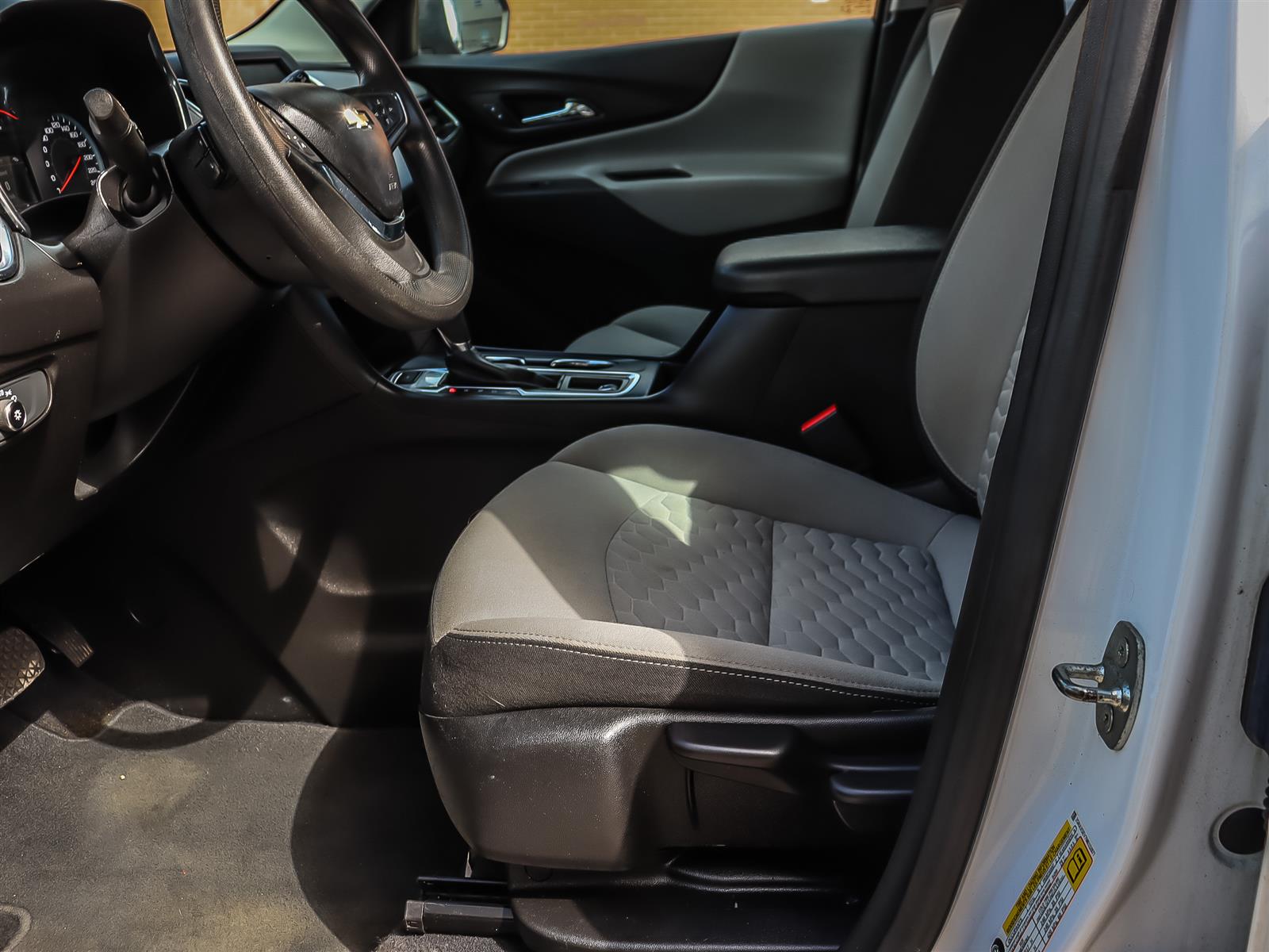 used 2021 Chevrolet Equinox car