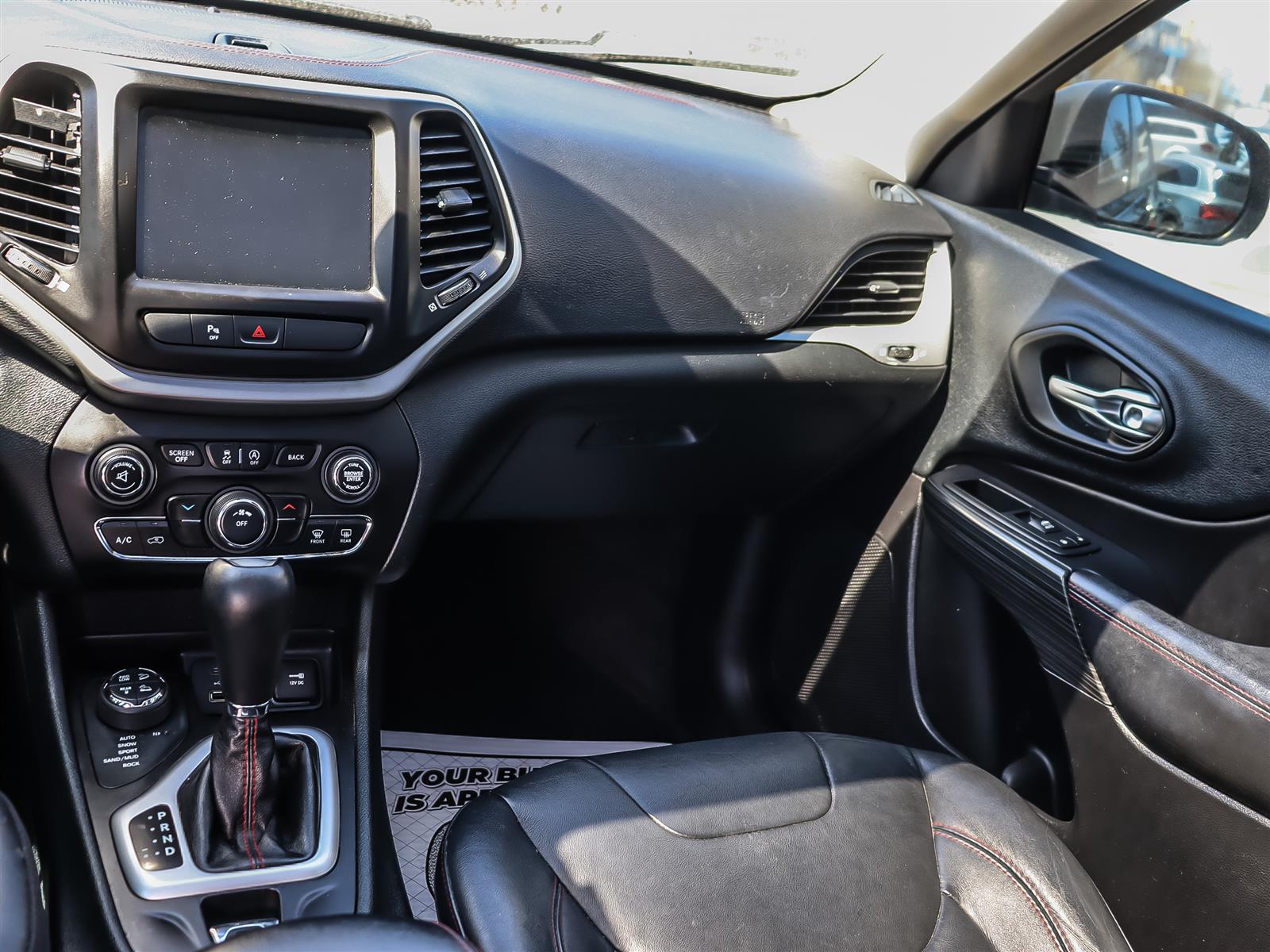 used 2016 Jeep Cherokee car