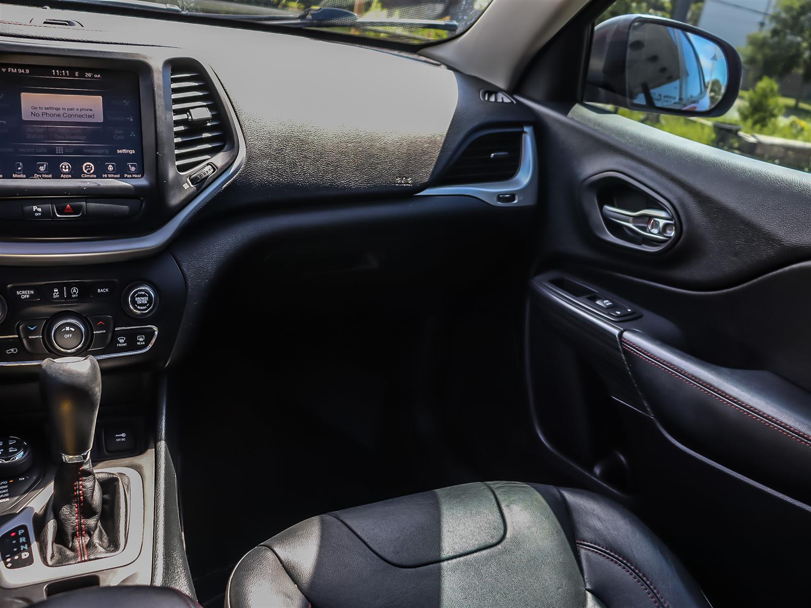 used 2016 Jeep Cherokee car
