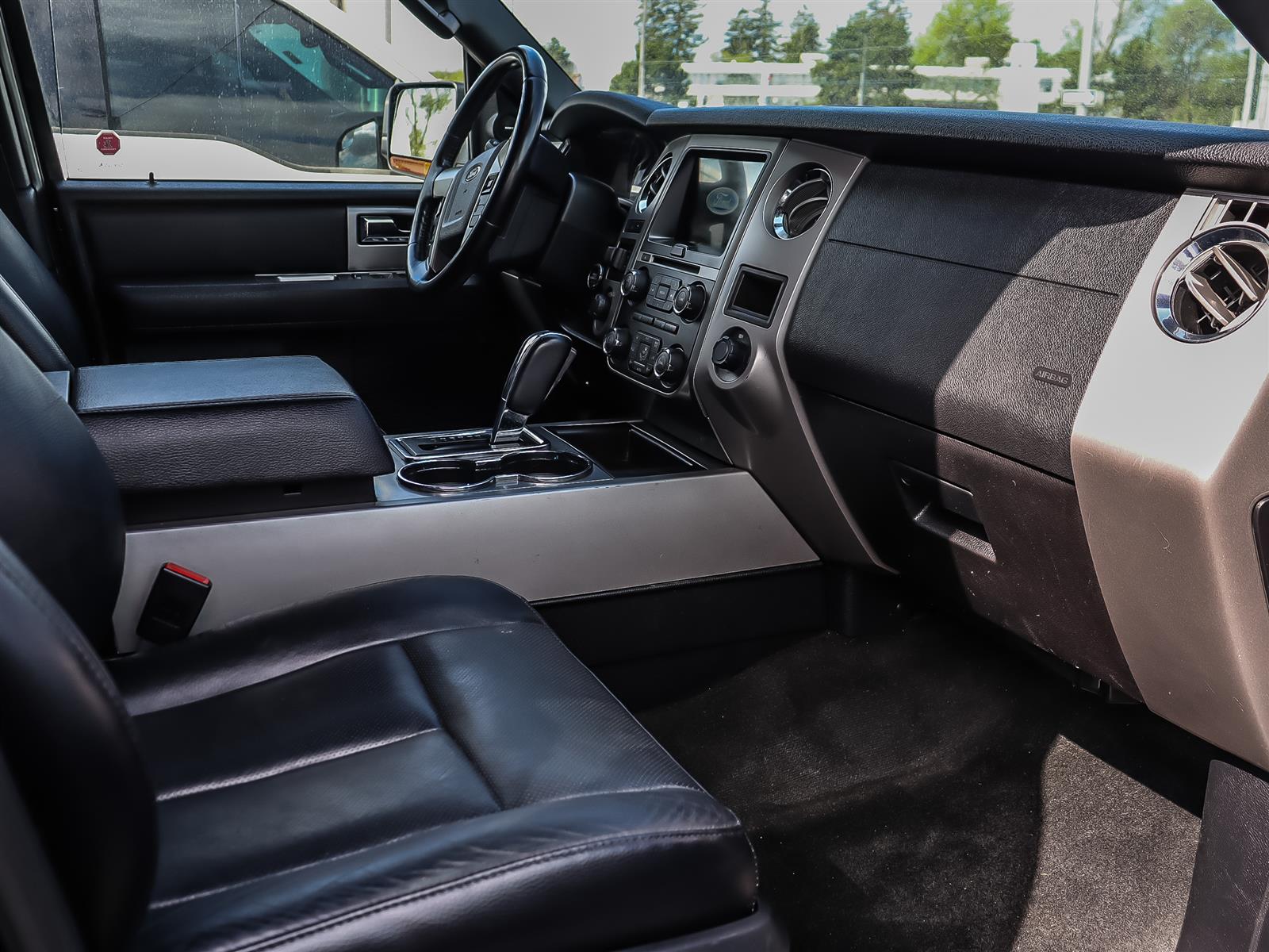 used 2017 Ford Expedition car