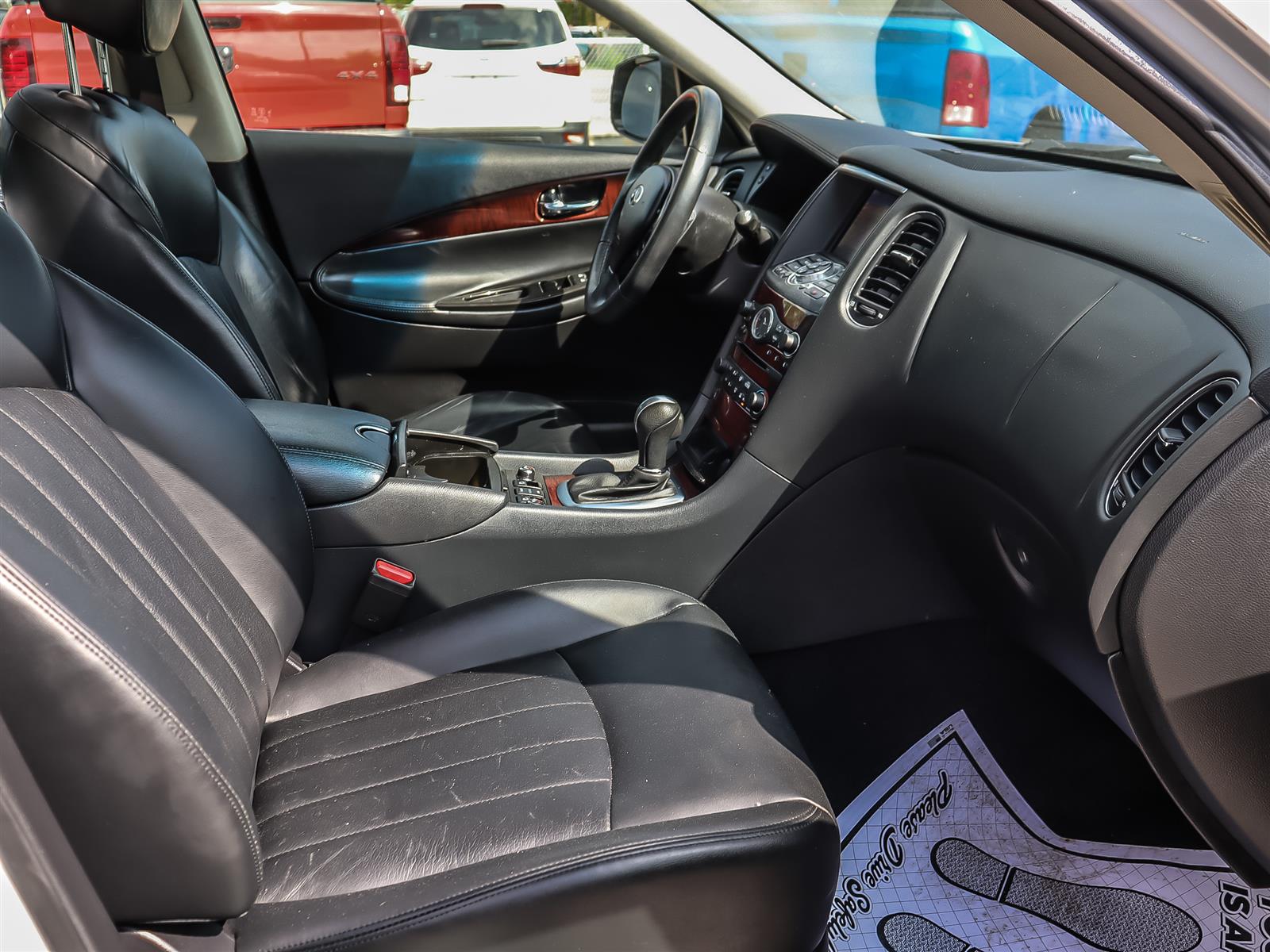 used 2017 INFINITI QX50 car