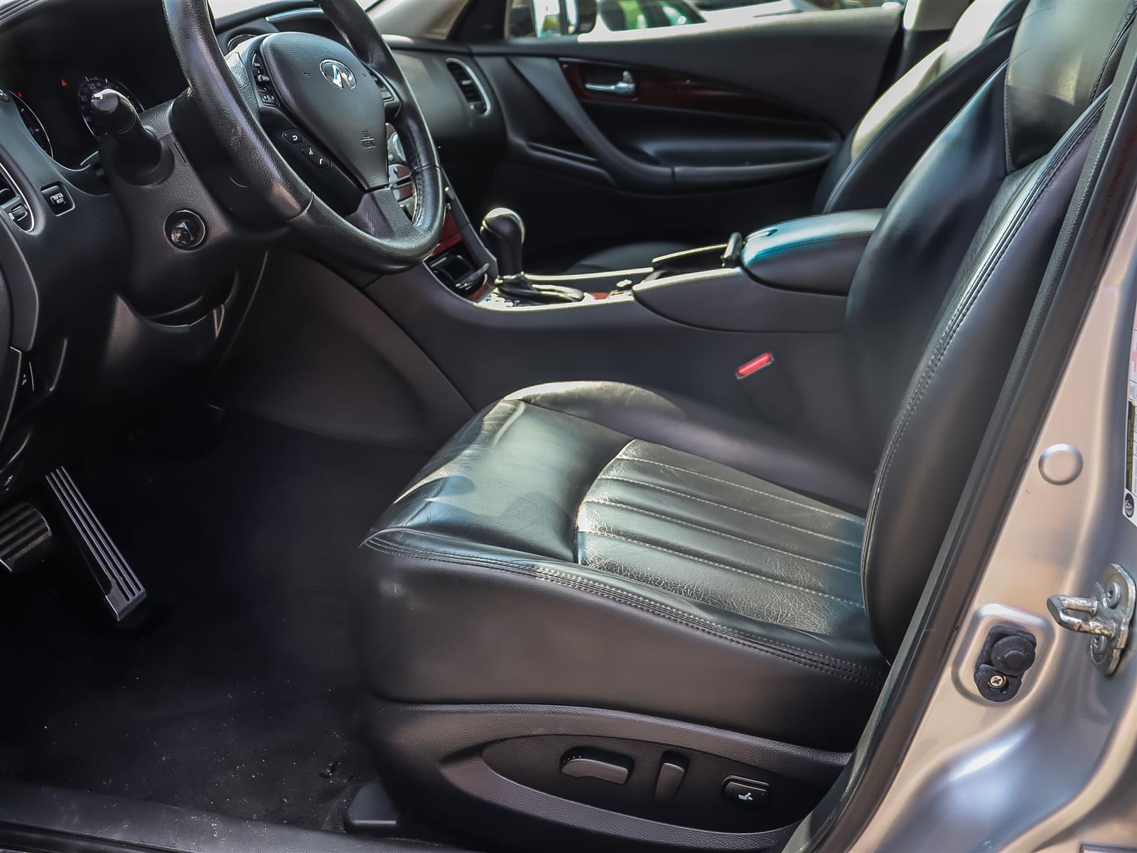used 2017 INFINITI QX50 car