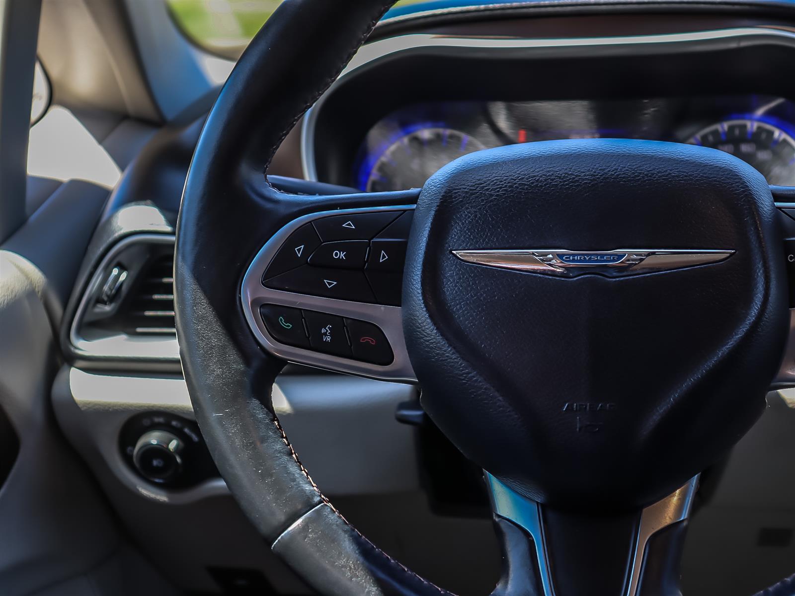 used 2017 Chrysler Pacifica car