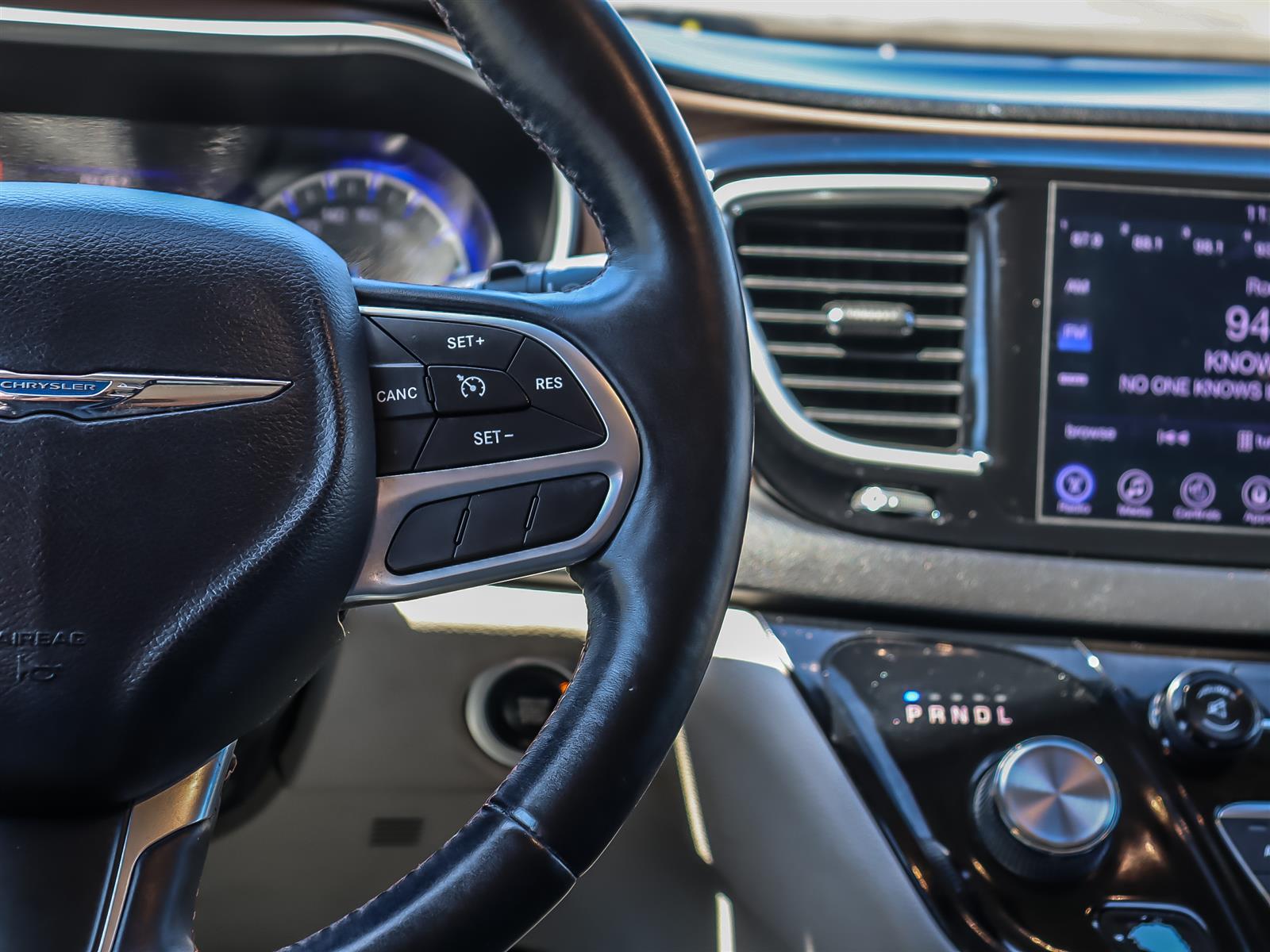 used 2017 Chrysler Pacifica car