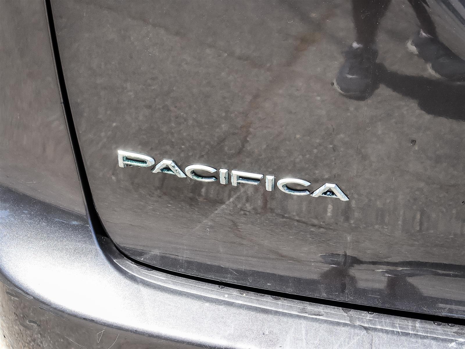 used 2017 Chrysler Pacifica car
