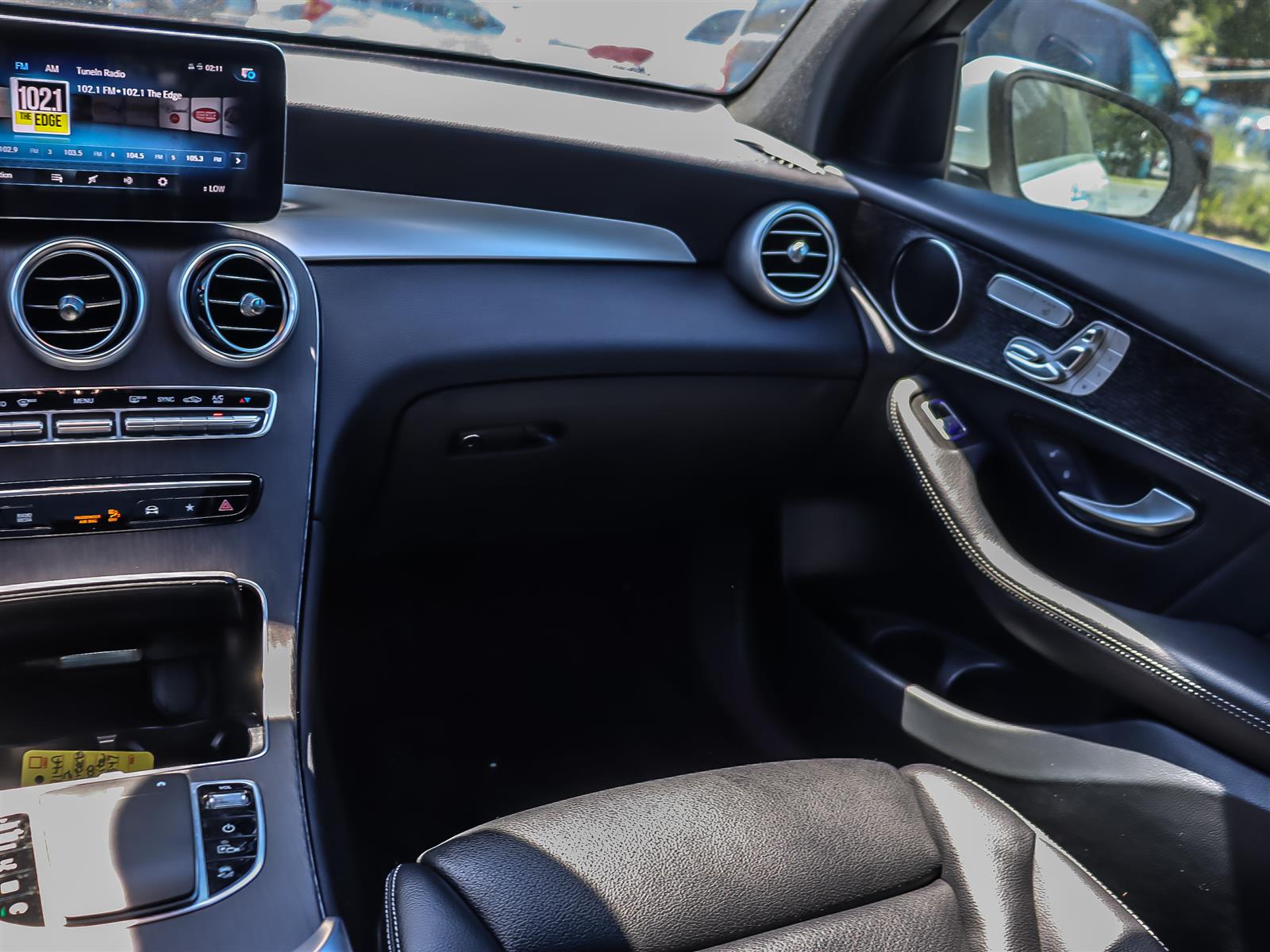 used 2022 Mercedes-Benz GLC 300 car