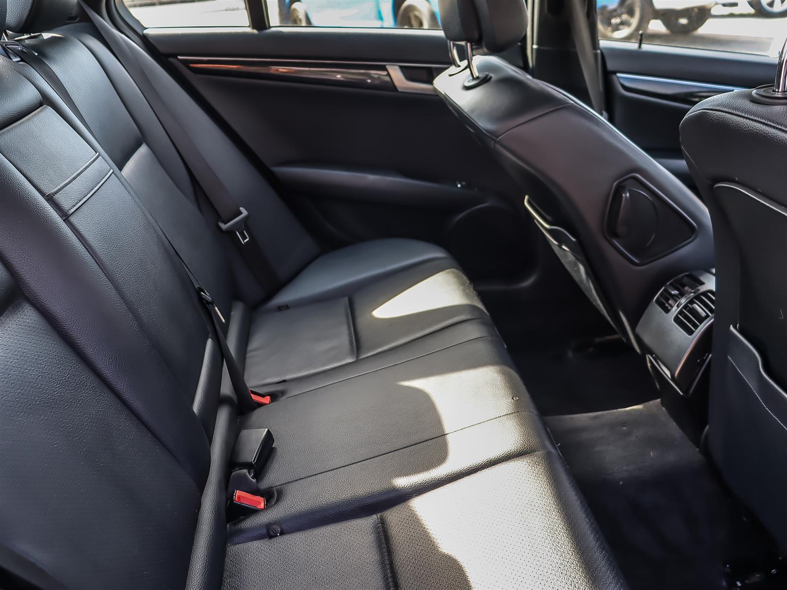 used 2014 Mercedes-Benz C300 car