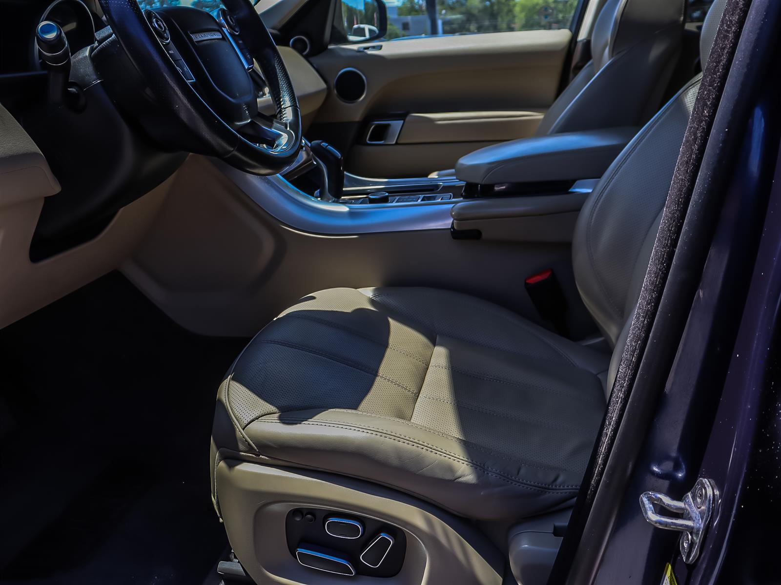 used 2014 Land Rover Range Rover Sport car