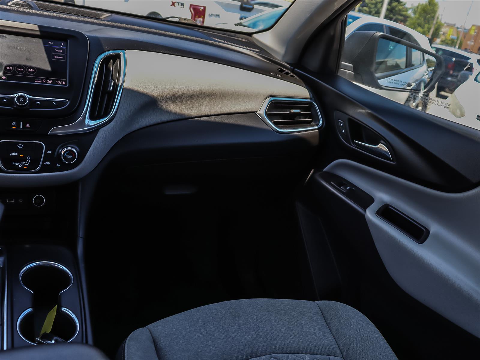 used 2022 Chevrolet Equinox car
