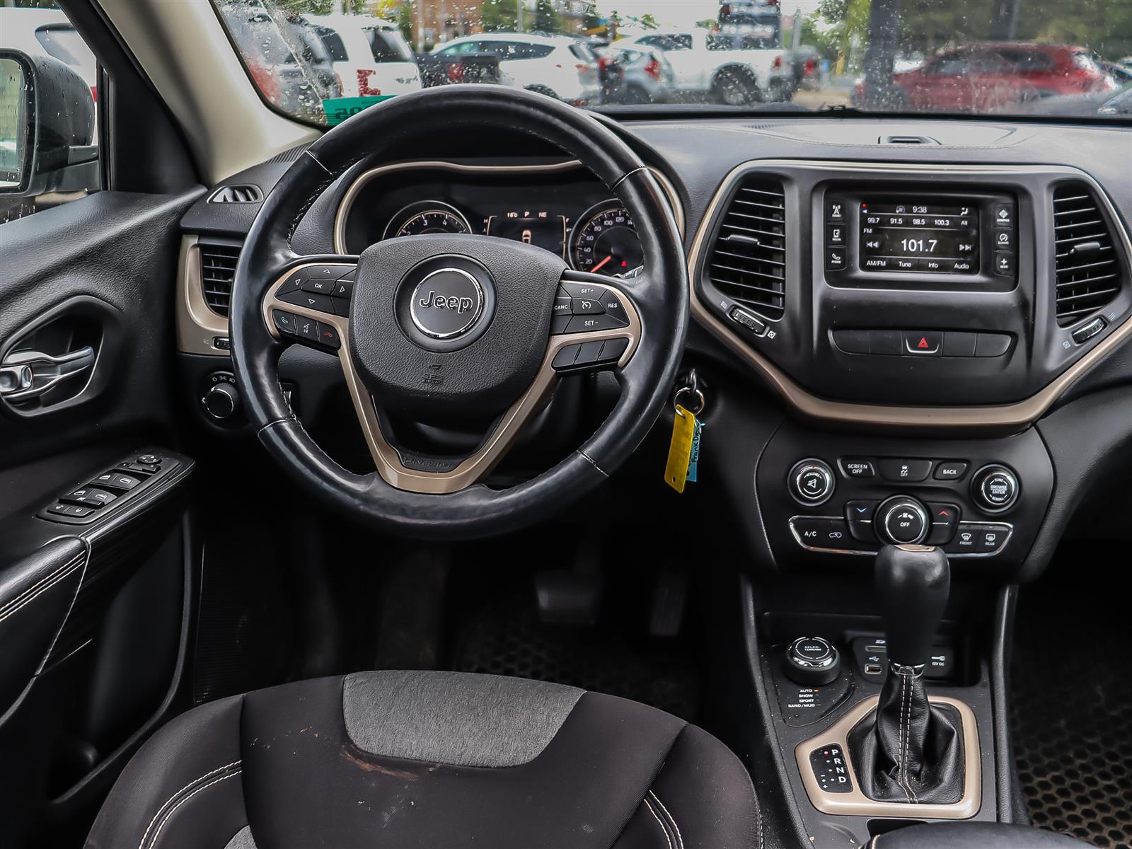 used 2014 Jeep Cherokee car
