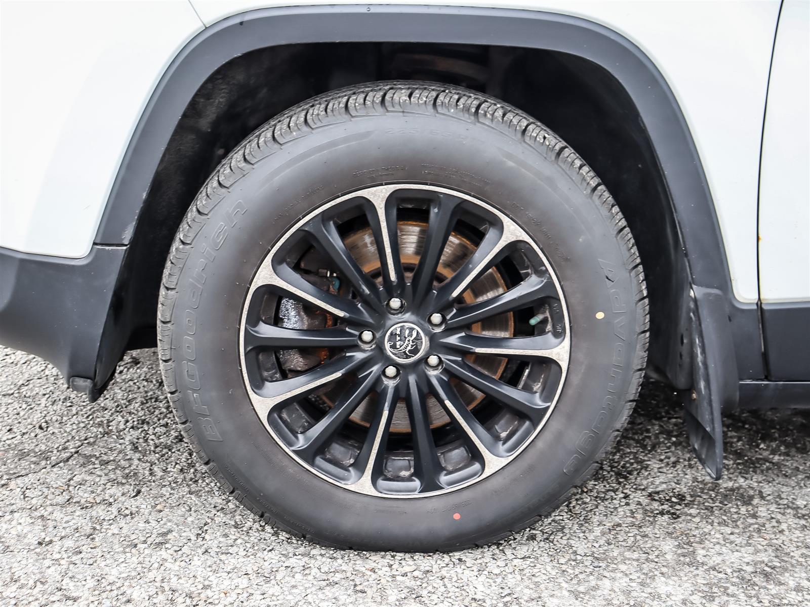 used 2014 Jeep Cherokee car