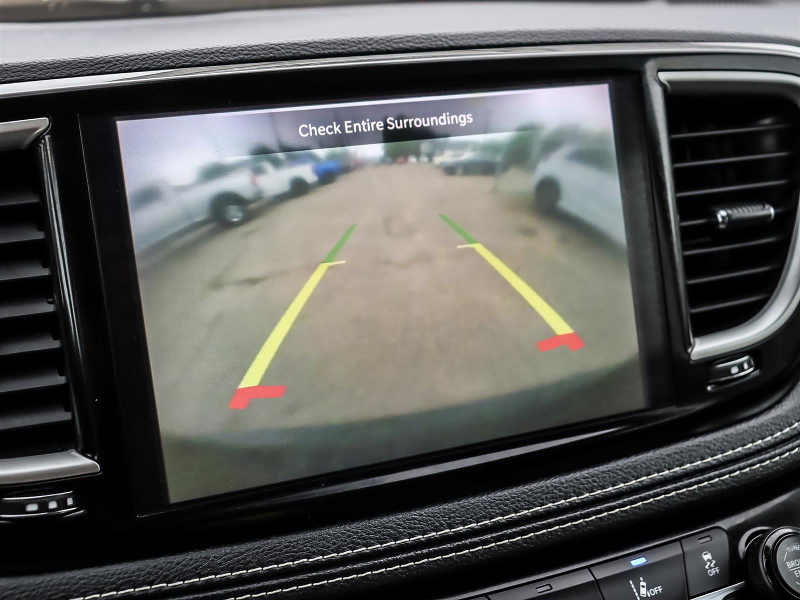 used 2023 Chrysler Pacifica car