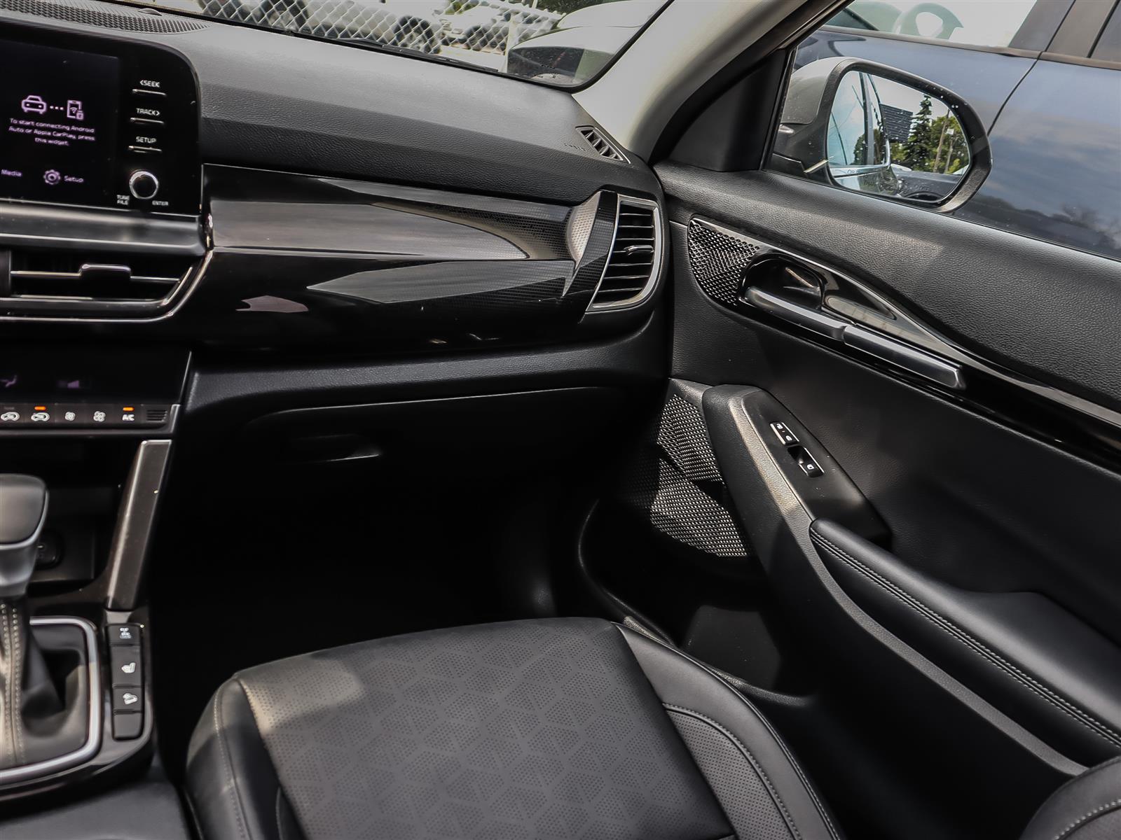 used 2024 Kia Seltos car
