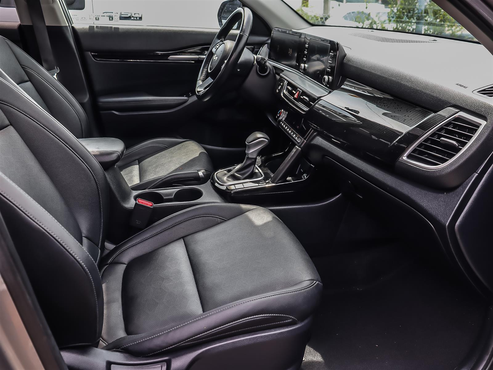 used 2024 Kia Seltos car