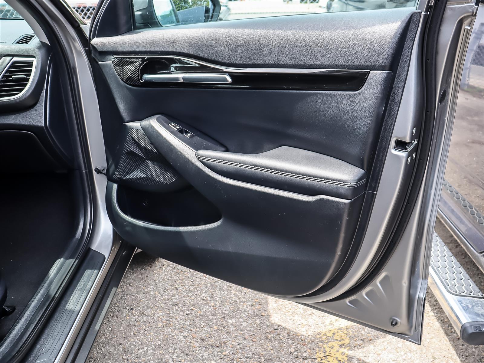 used 2024 Kia Seltos car