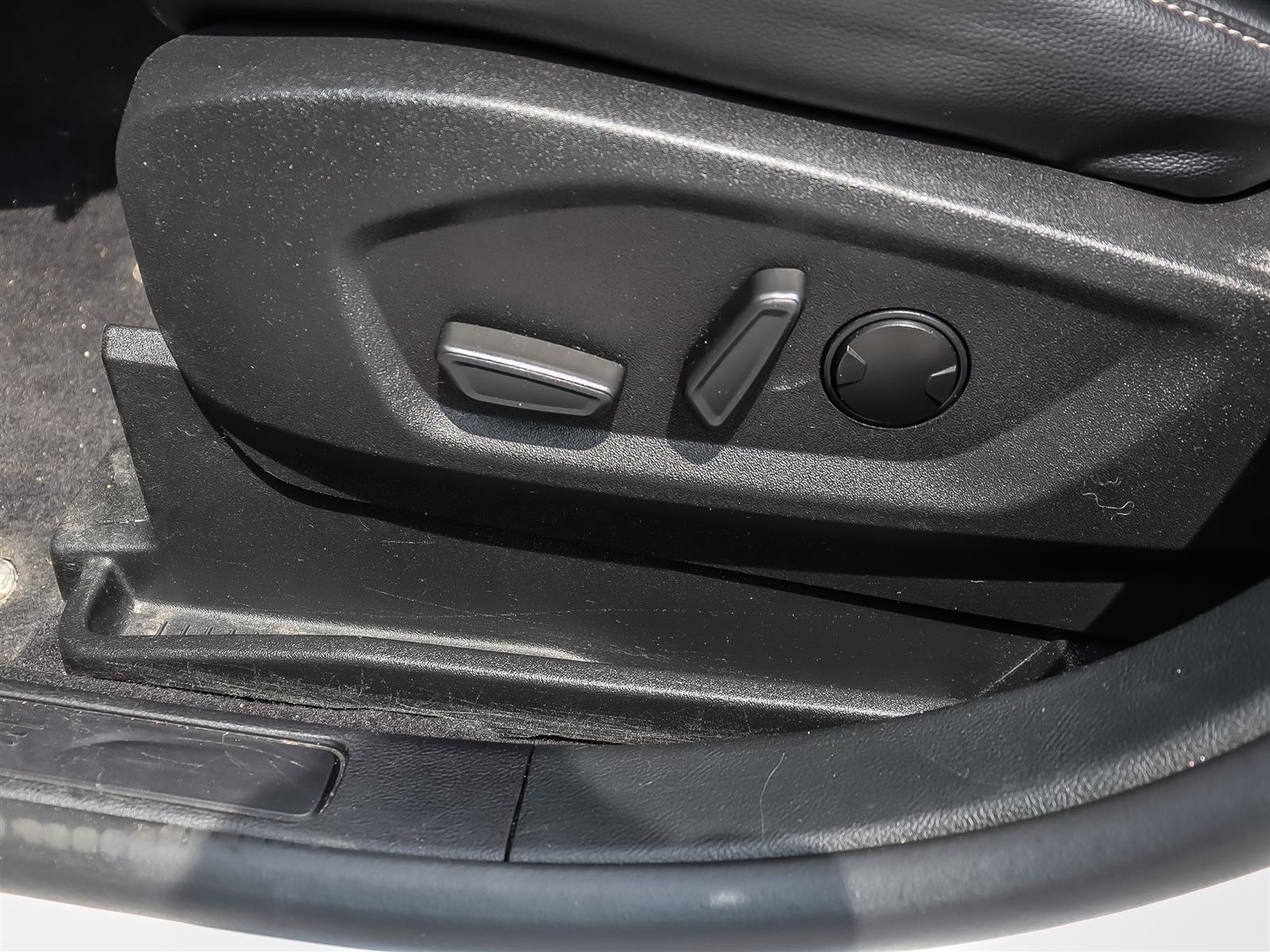 used 2023 Ford Edge car