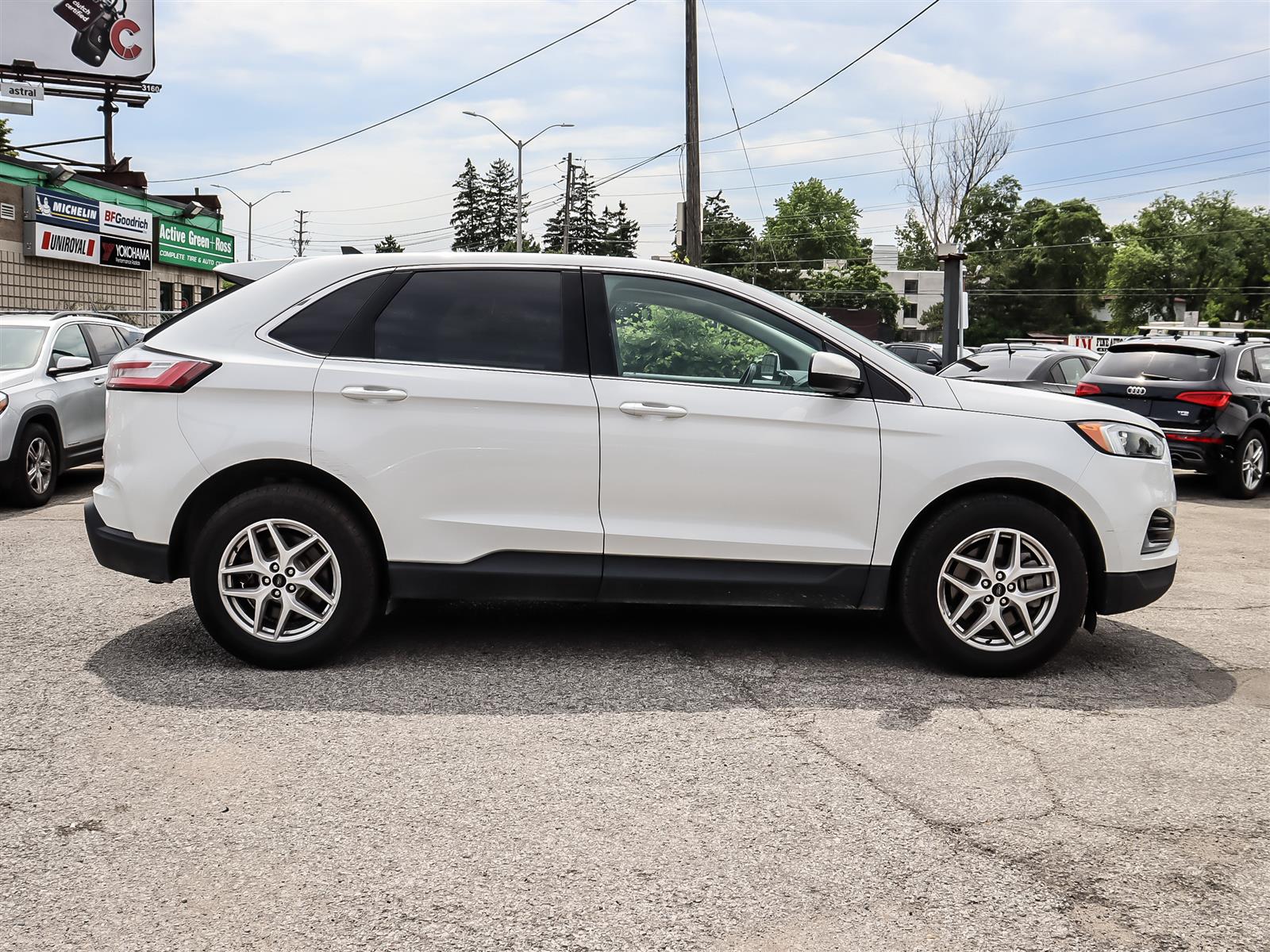 used 2023 Ford Edge car