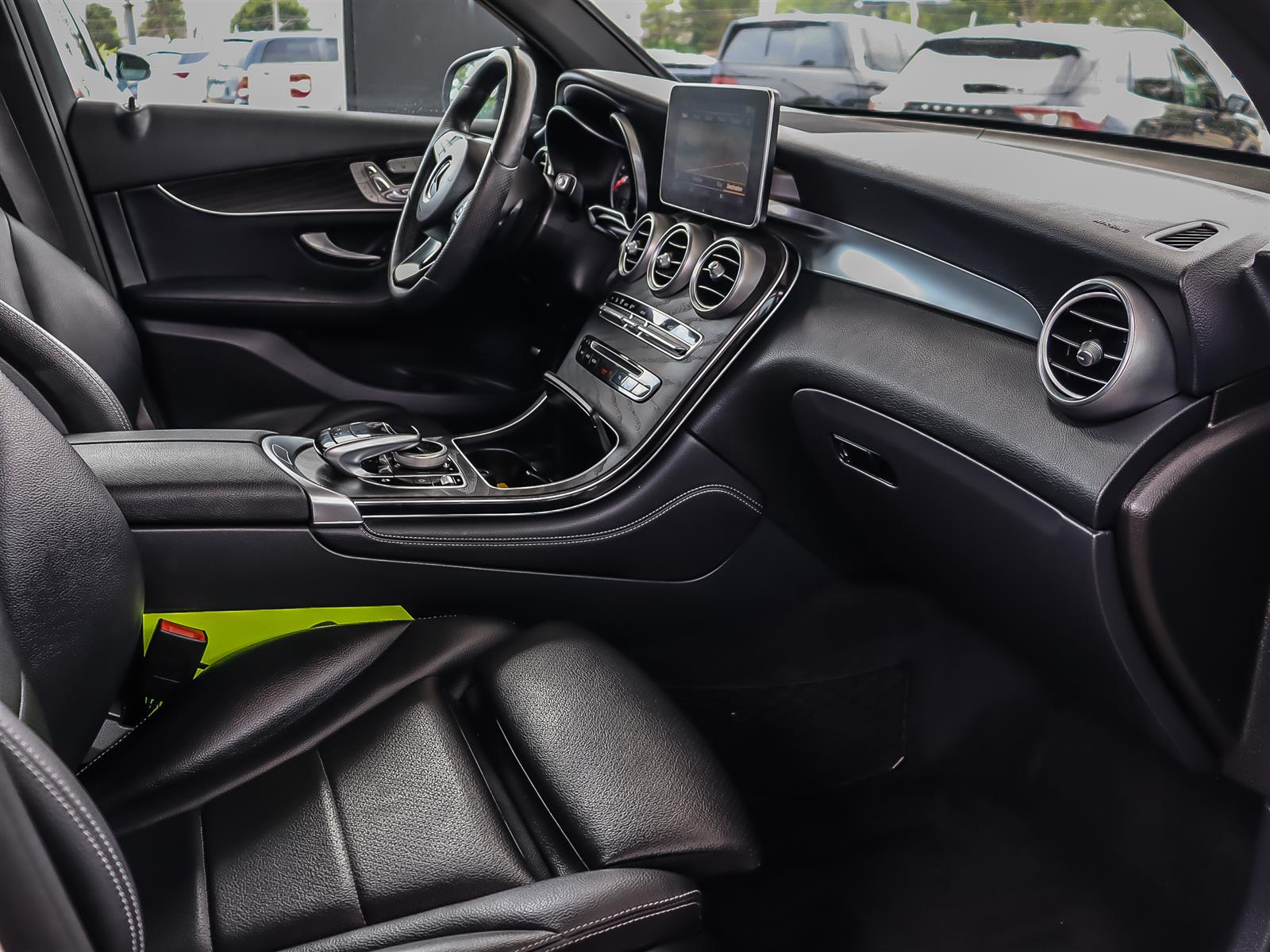 used 2018 Mercedes-Benz GLC 300 car