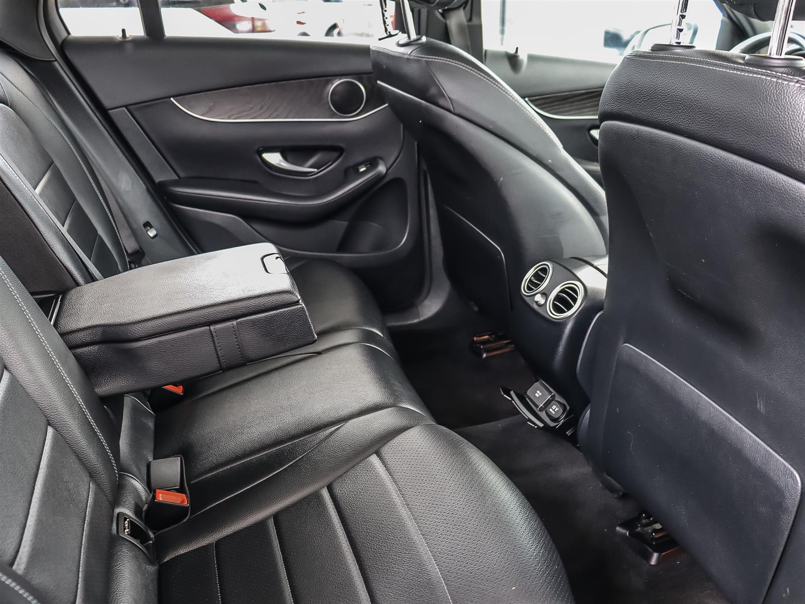 used 2018 Mercedes-Benz GLC 300 car