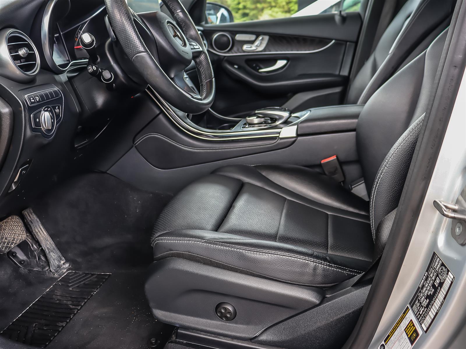used 2018 Mercedes-Benz GLC 300 car