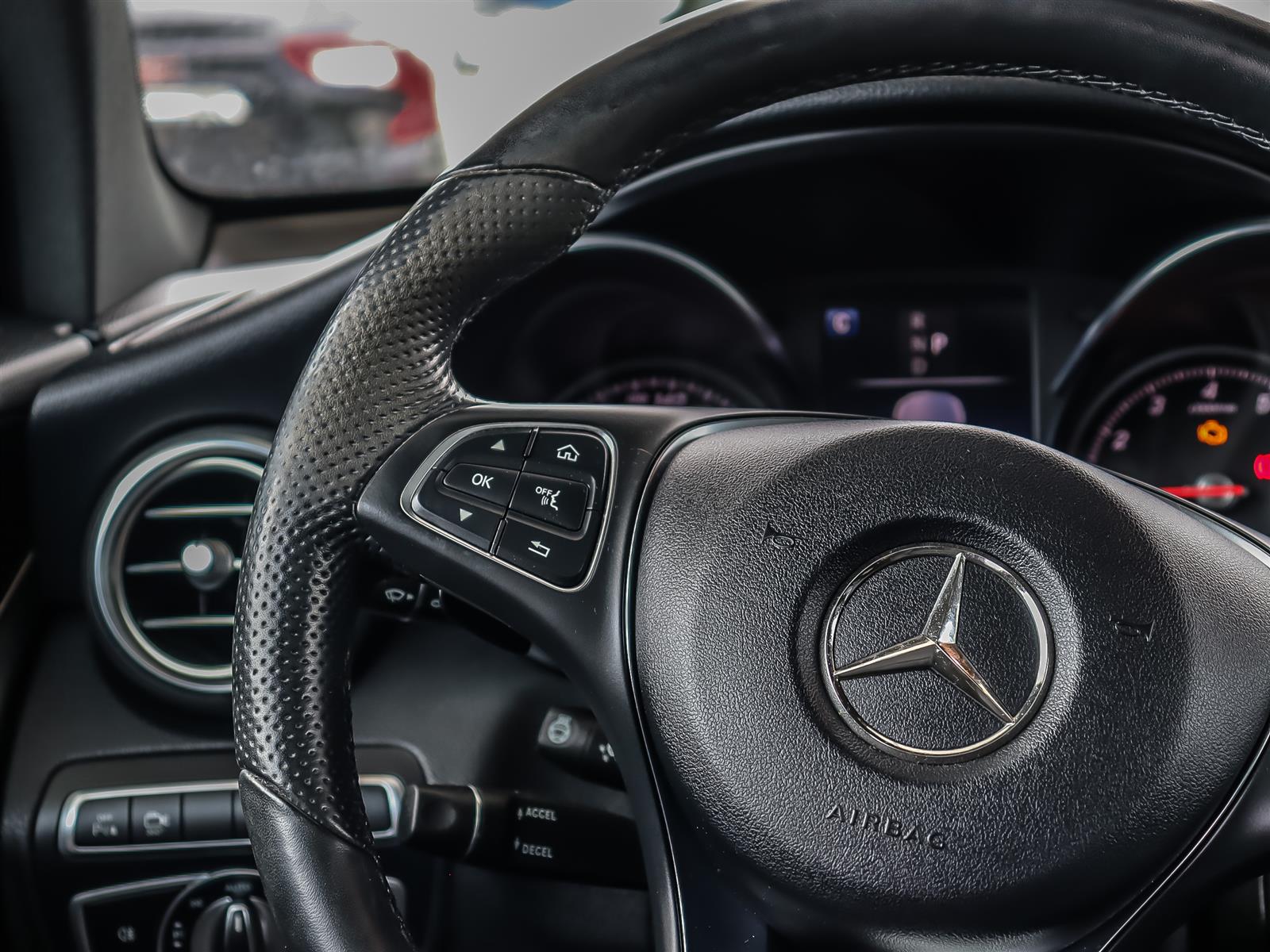 used 2018 Mercedes-Benz GLC 300 car