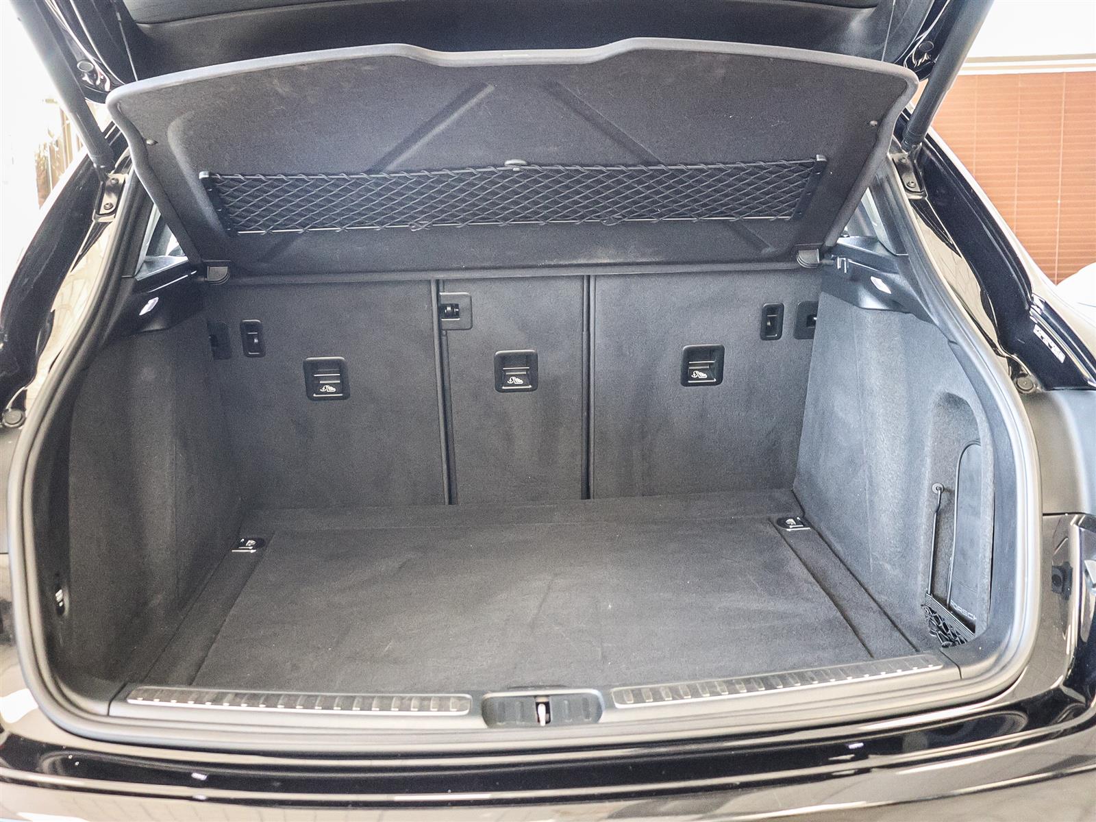 used 2017 Porsche Macan car
